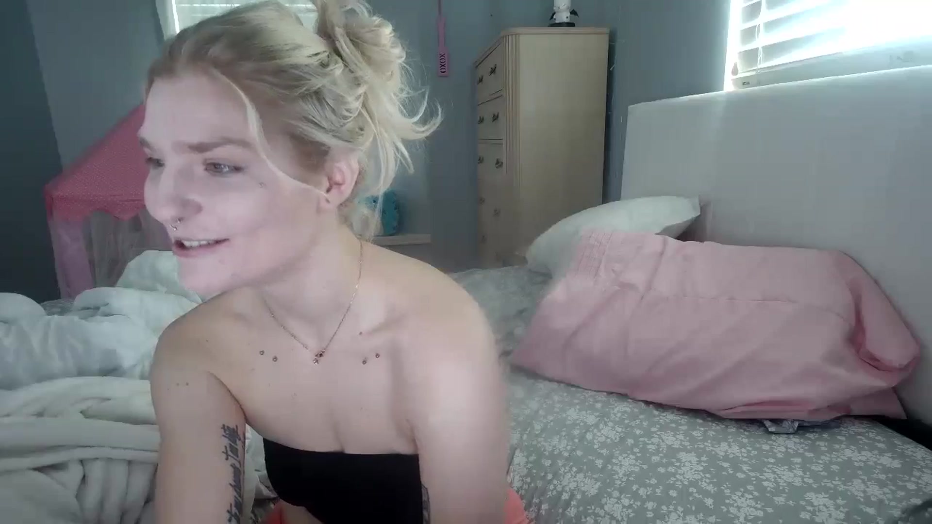 Gallery image thumbnail from DuckChan0's myfreecams stream on, 08/09/2024, 13:58 image 18 of 20