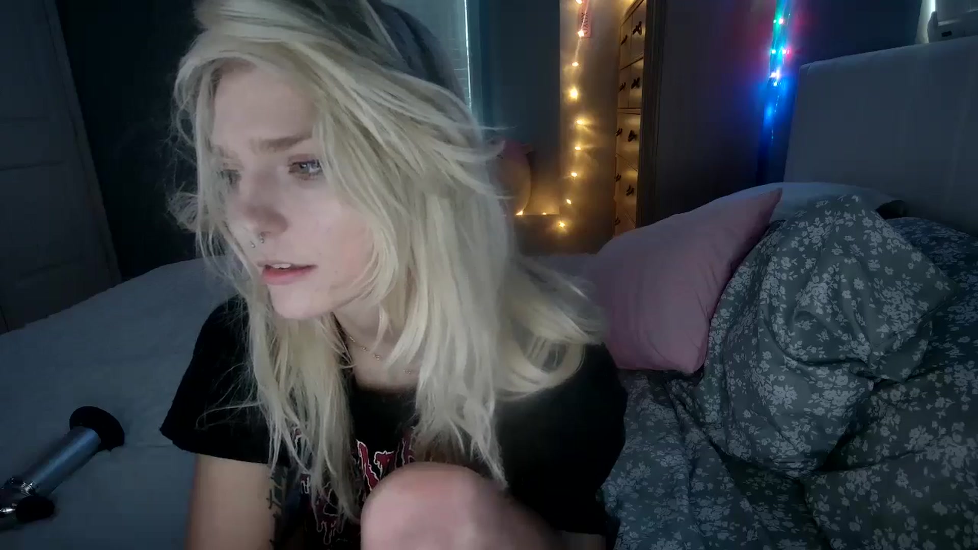 Gallery image thumbnail from DuckChan0's myfreecams stream on, 08/09/2024, 23:27 image 12 of 20