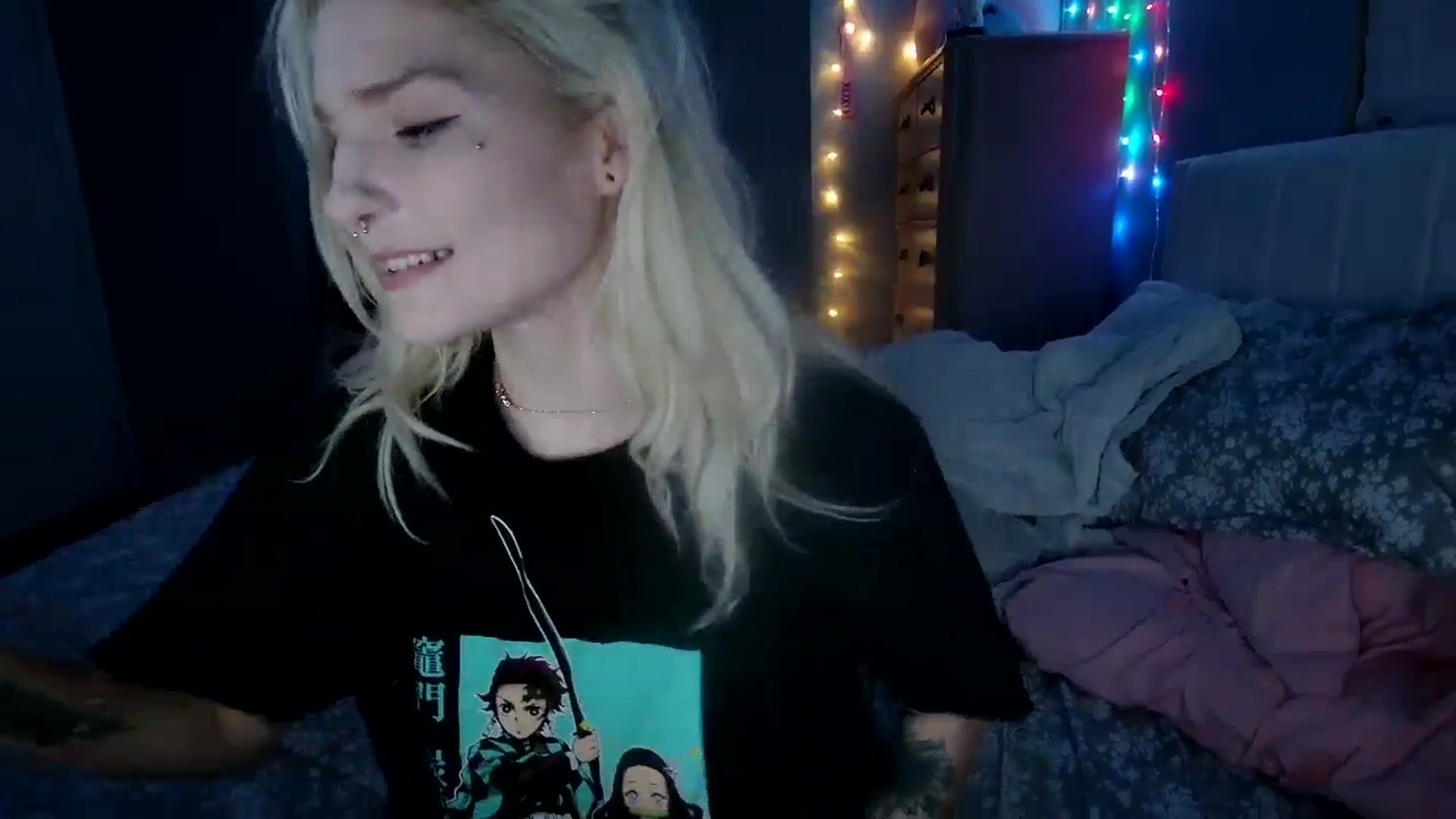 Gallery image thumbnail from DuckChan0's myfreecams stream on, 08/11/2024, 01:42 image 5 of 20