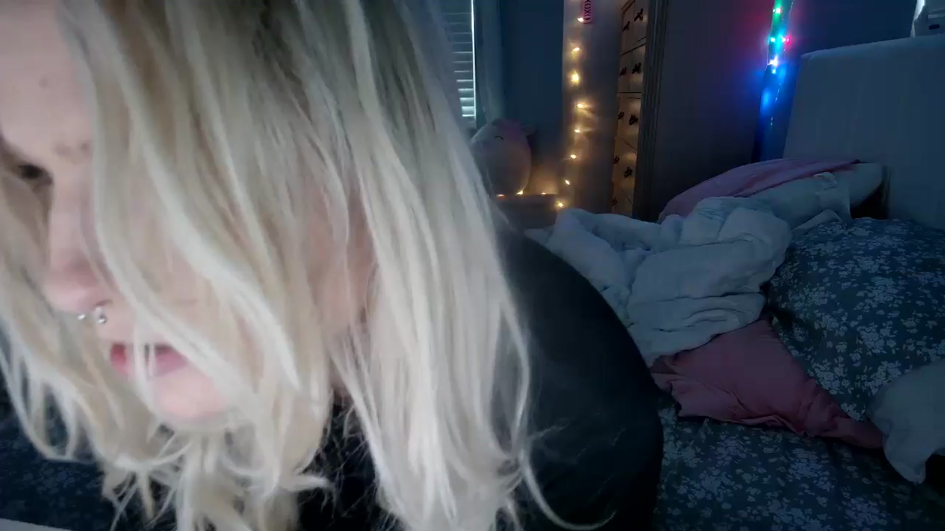 Gallery image thumbnail from DuckChan0's myfreecams stream on, 08/11/2024, 23:02 image 2 of 20