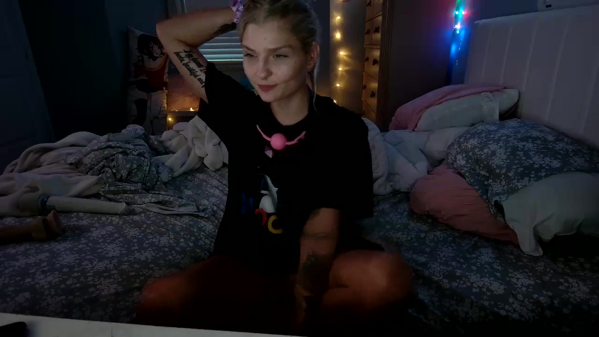 Gallery image thumbnail from DuckChan0's myfreecams stream on, 08/11/2024, 23:28 image 6 of 20