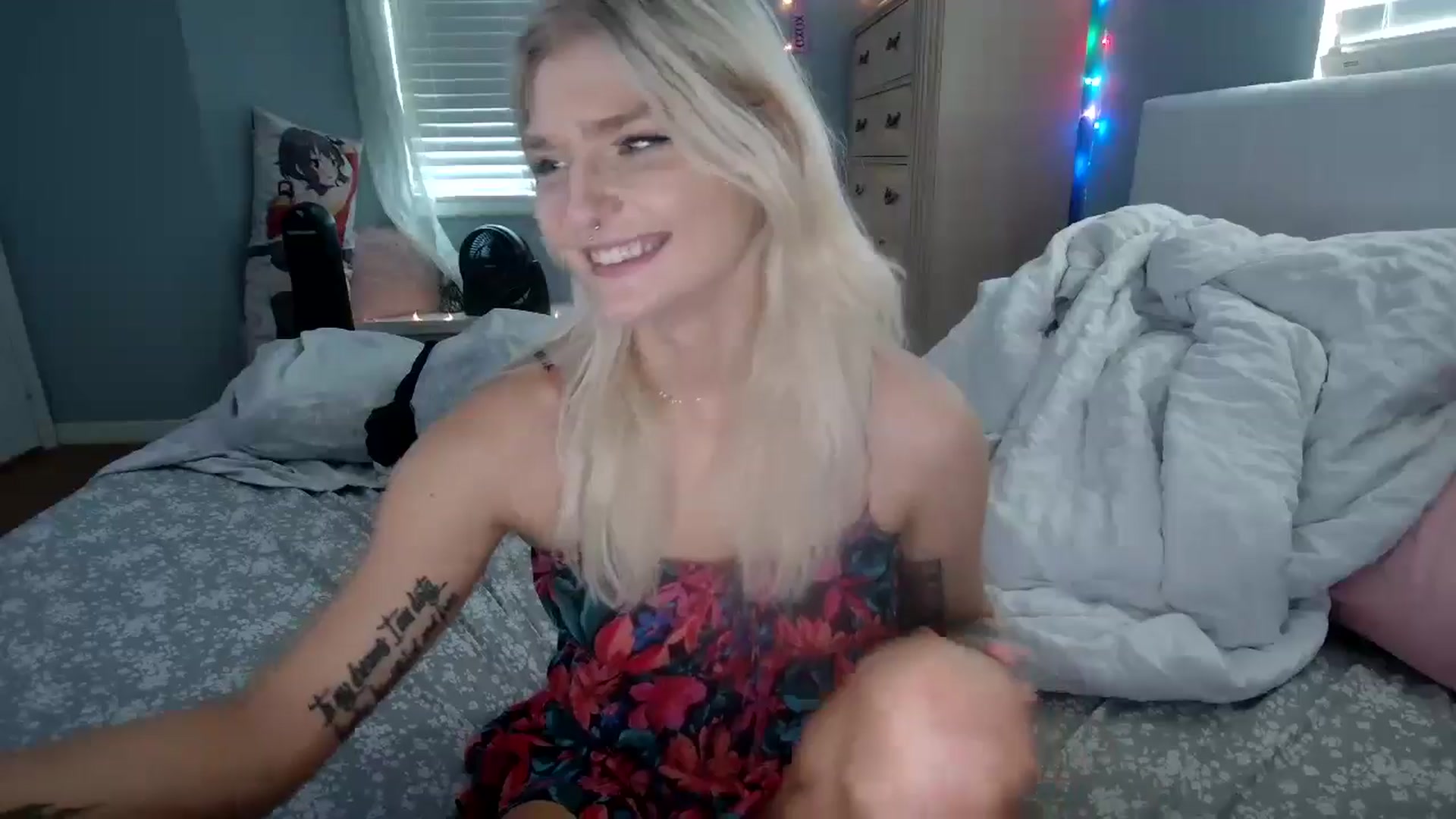 Gallery image thumbnail from DuckChan0's myfreecams stream on, 08/13/2024, 15:33 image 2 of 20