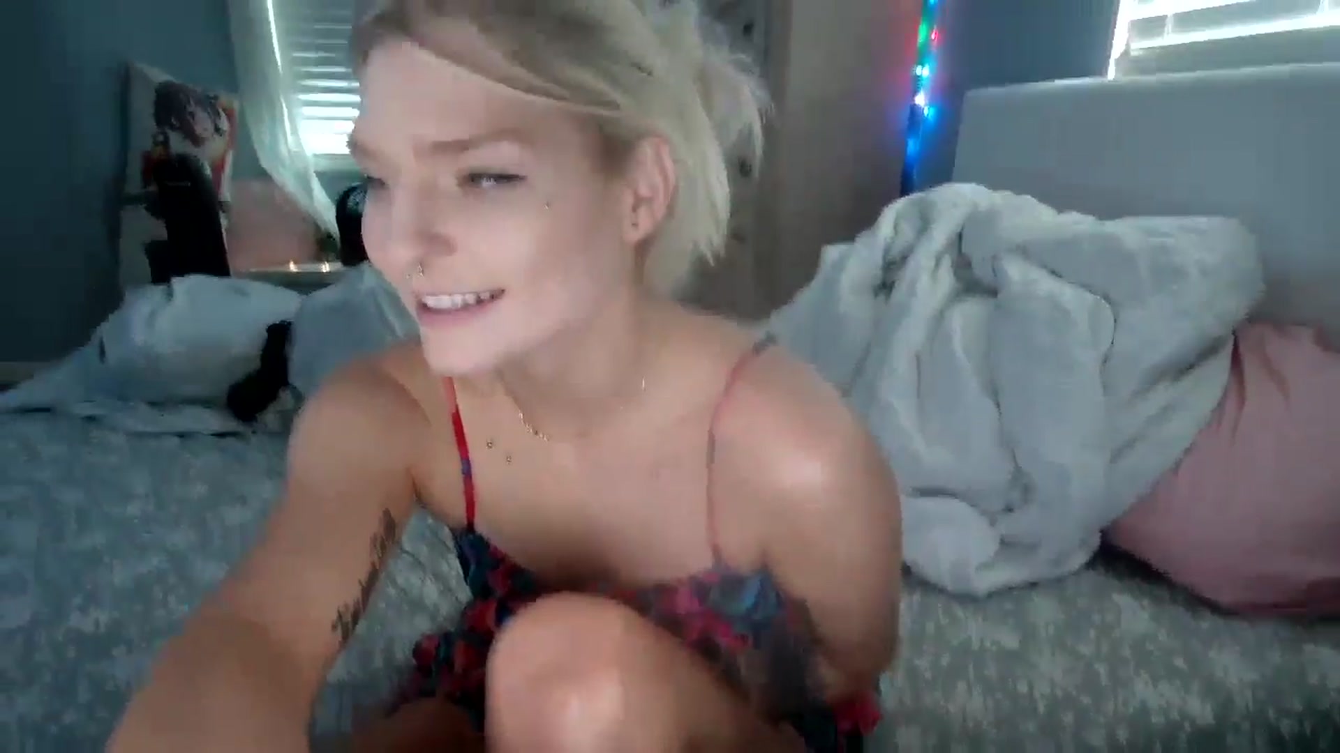 Gallery image thumbnail from DuckChan0's myfreecams stream on, 08/13/2024, 16:03 image 12 of 20