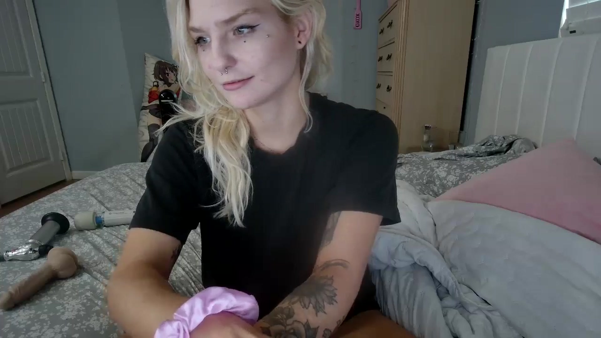 Gallery image thumbnail from DuckChan0's myfreecams stream on, 08/14/2024, 15:35 image 13 of 20
