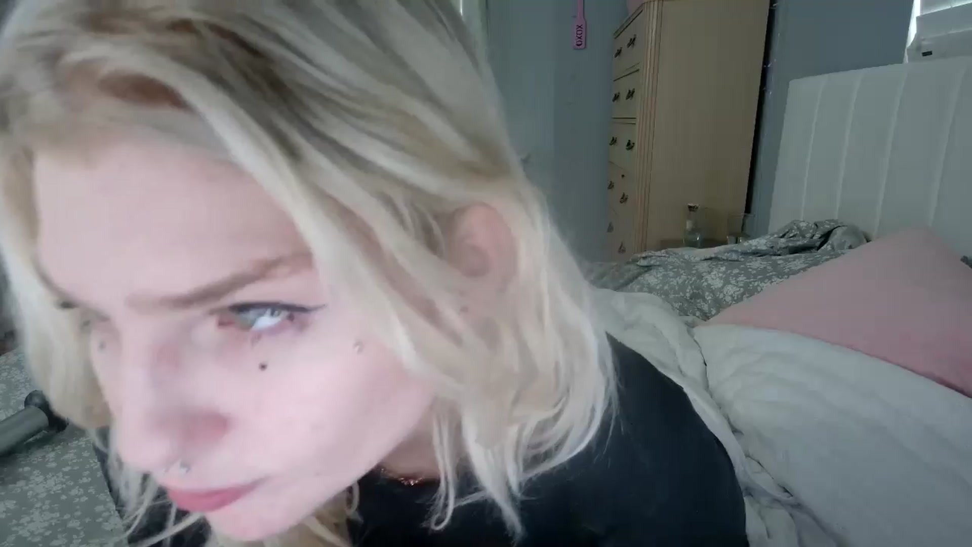 Gallery image thumbnail from DuckChan0's myfreecams stream on, 08/14/2024, 15:35 image 17 of 20