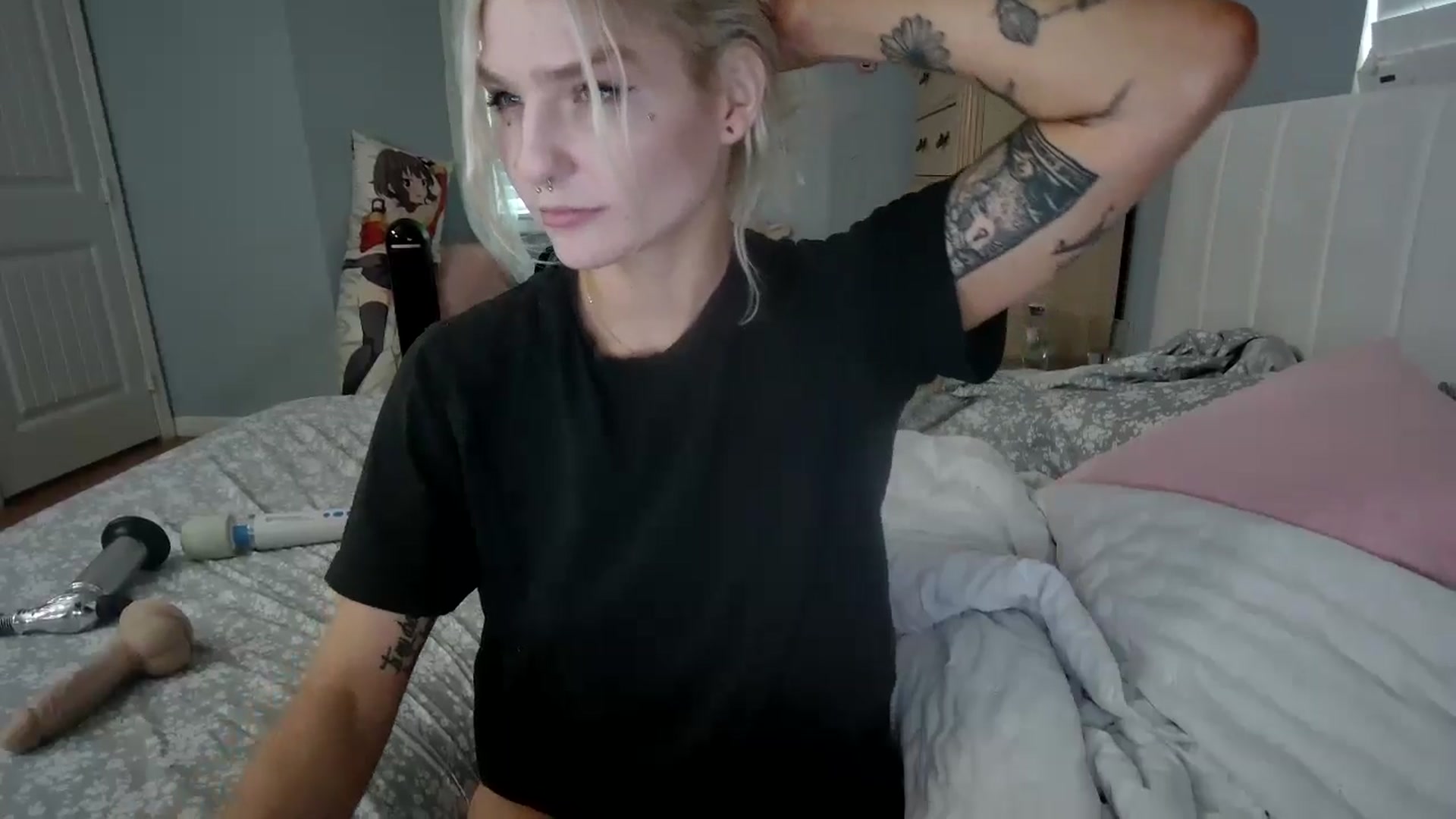Gallery image thumbnail from DuckChan0's myfreecams stream on, 08/14/2024, 15:35 image 11 of 20