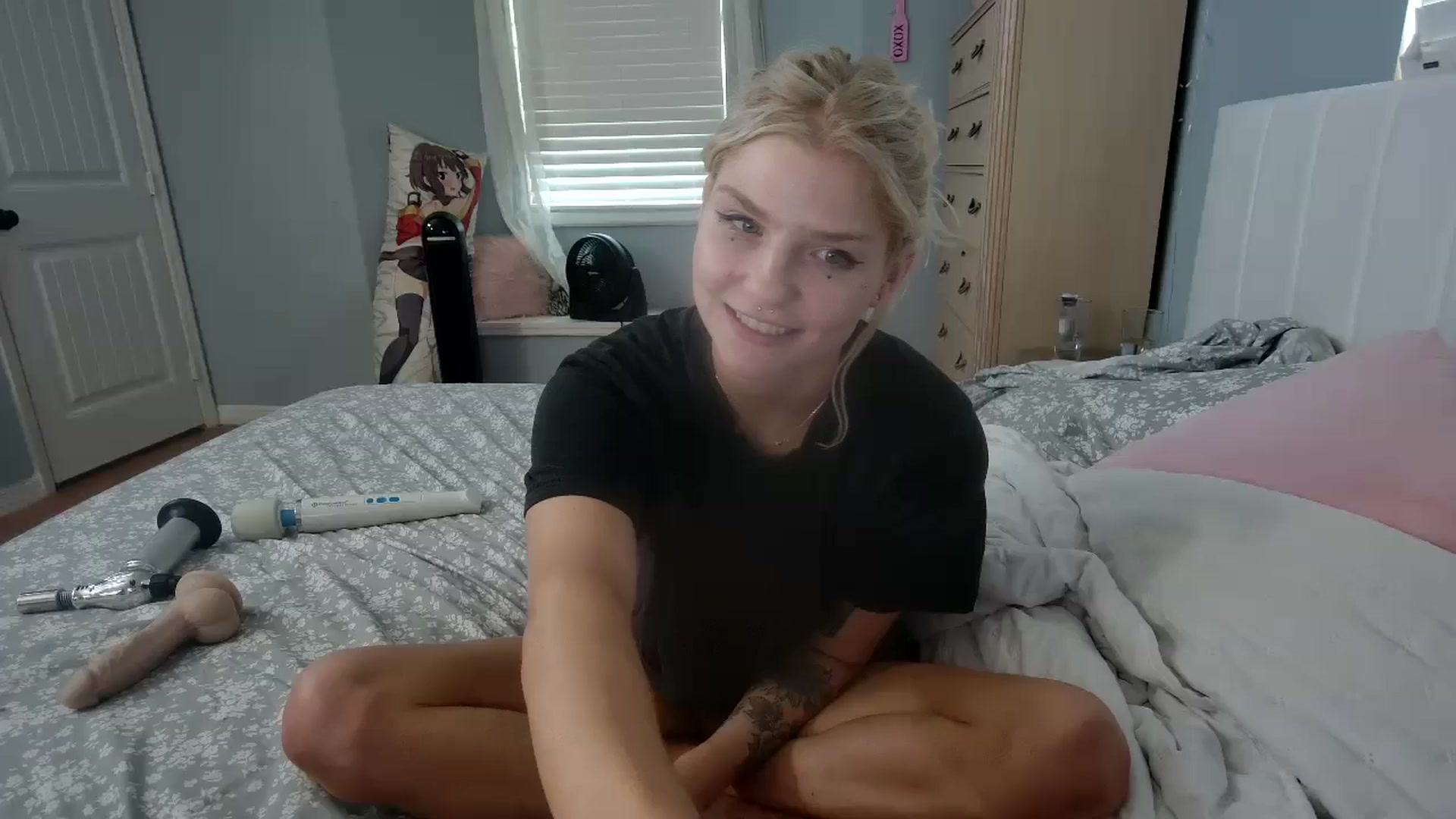 Gallery image thumbnail from DuckChan0's myfreecams stream on, 08/14/2024, 15:35 image 4 of 20
