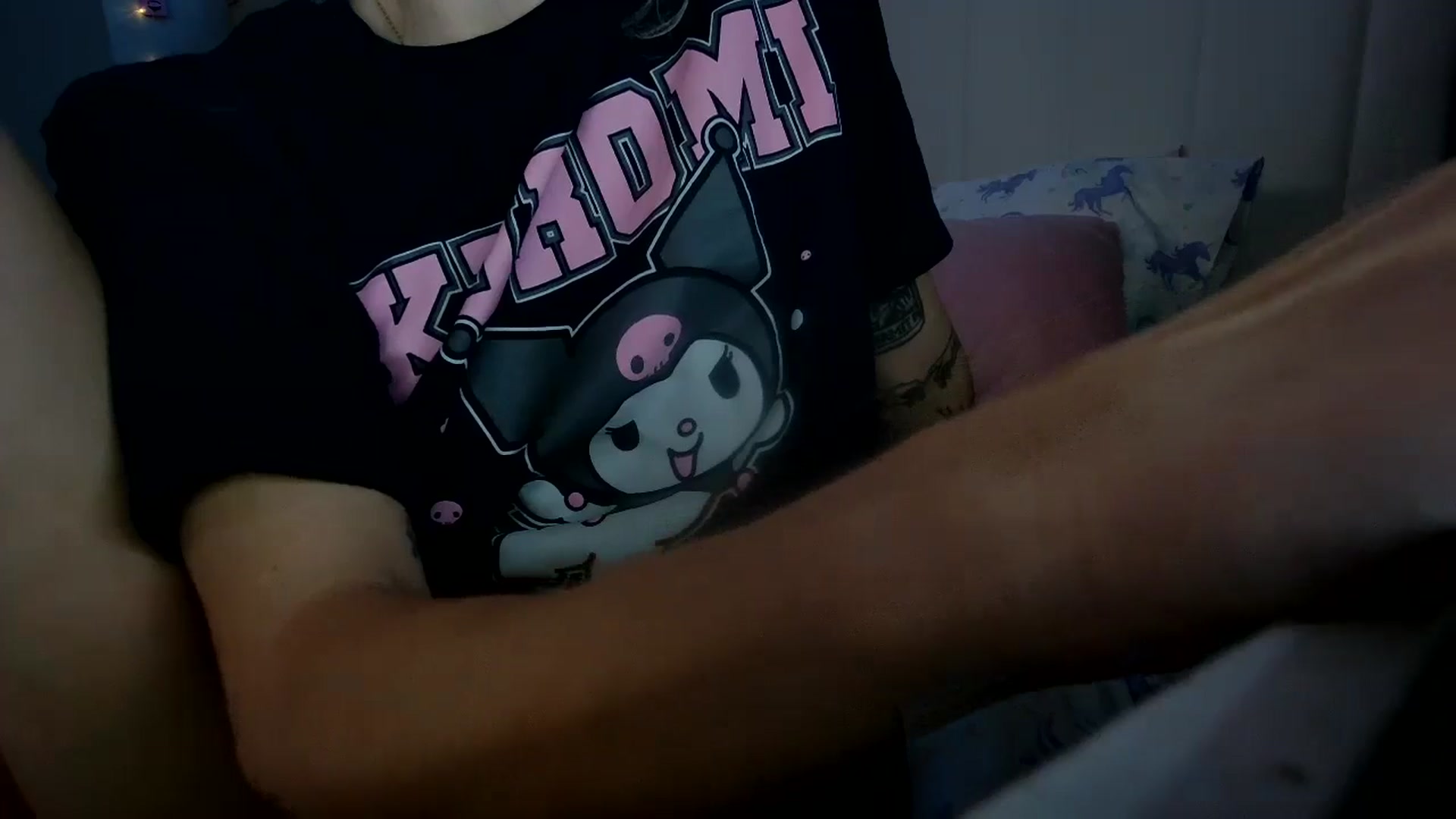 Gallery image thumbnail from DuckChan0's myfreecams stream on, 08/18/2024, 23:45 image 16 of 20