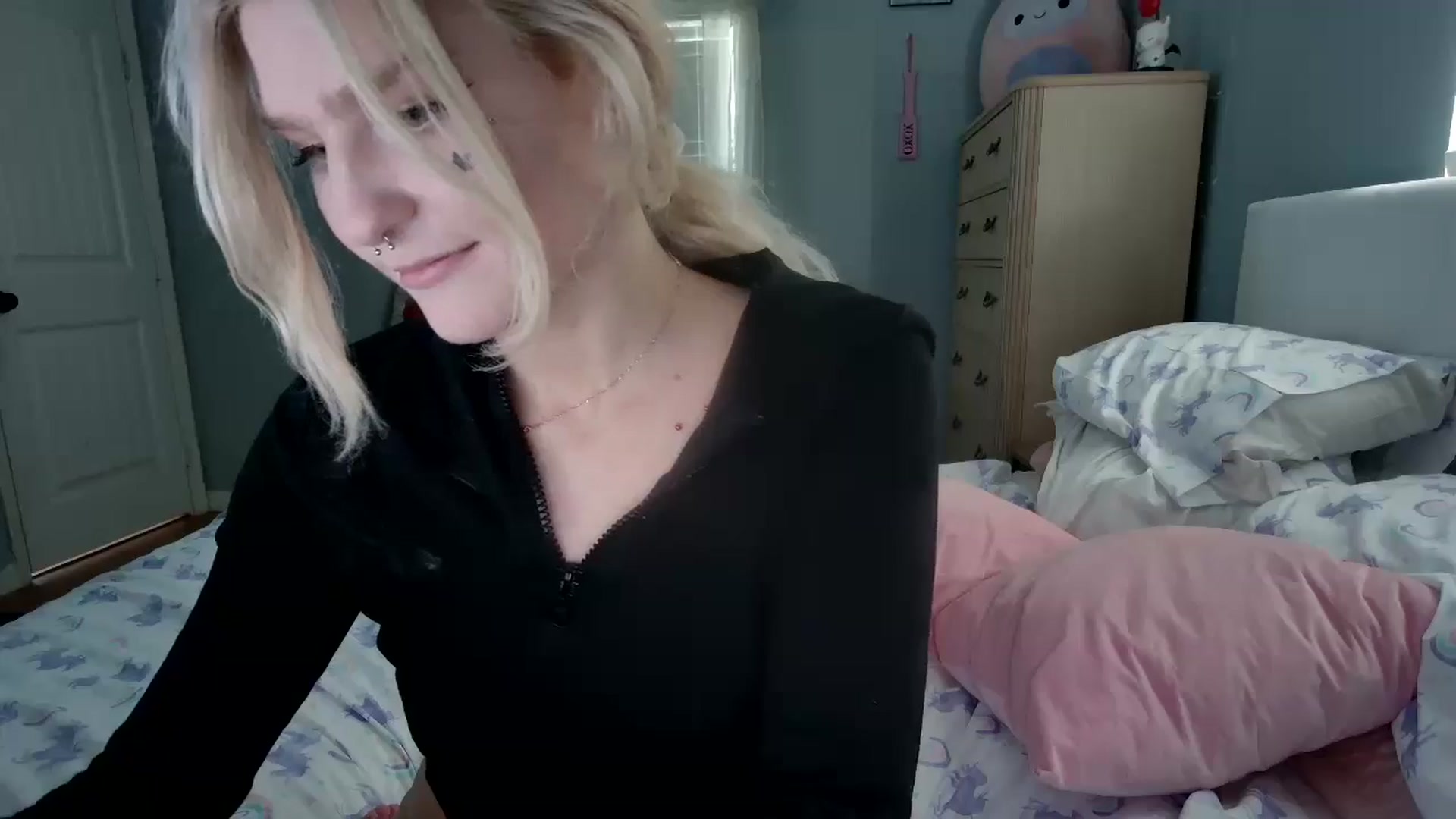 Gallery image thumbnail from DuckChan0's myfreecams stream on, 08/20/2024, 15:23 image 19 of 20