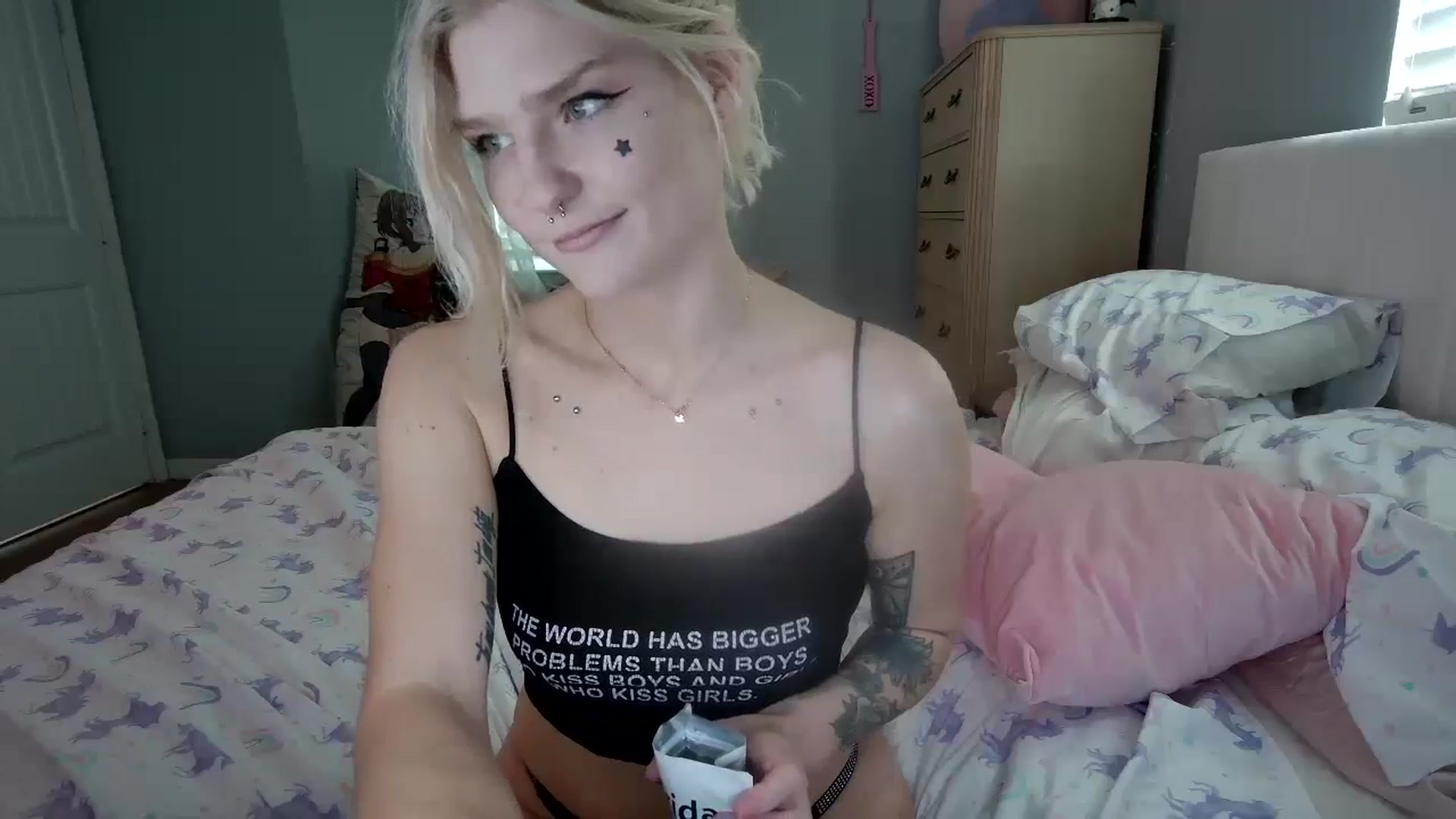 Gallery image thumbnail from DuckChan0's myfreecams stream on, 08/20/2024, 15:41 image 11 of 20