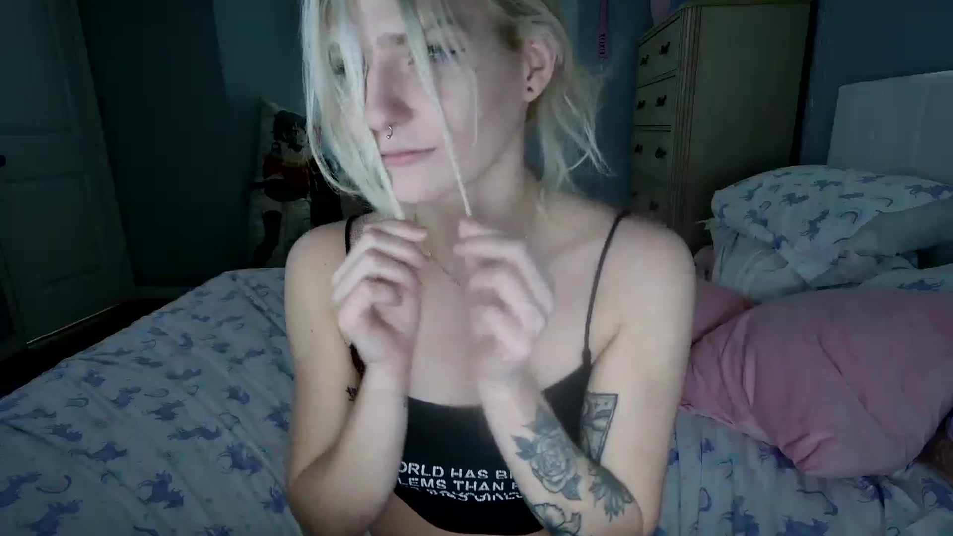 Gallery image thumbnail from DuckChan0's myfreecams stream on, 08/20/2024, 17:05 image 20 of 20