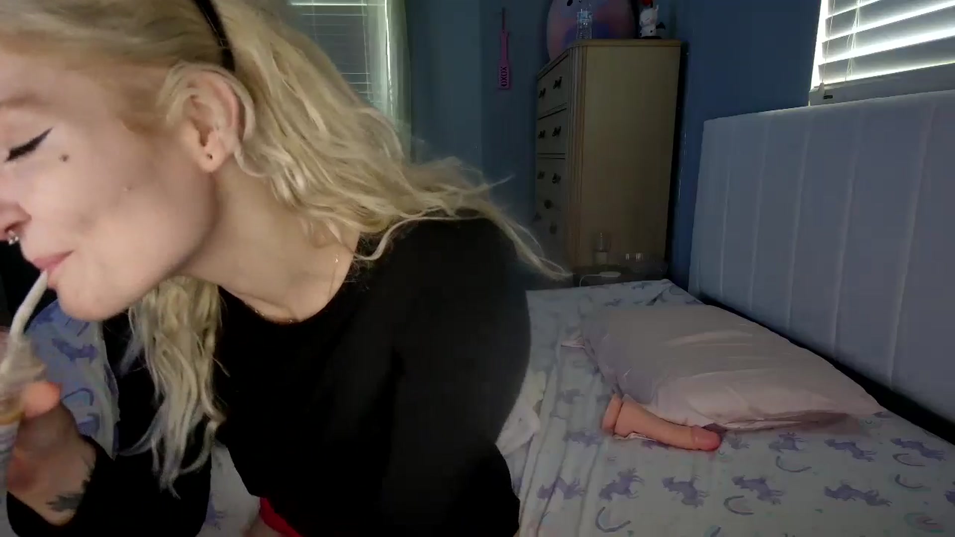 Gallery image thumbnail from DuckChan0's myfreecams stream on, 08/21/2024, 13:52 image 7 of 20