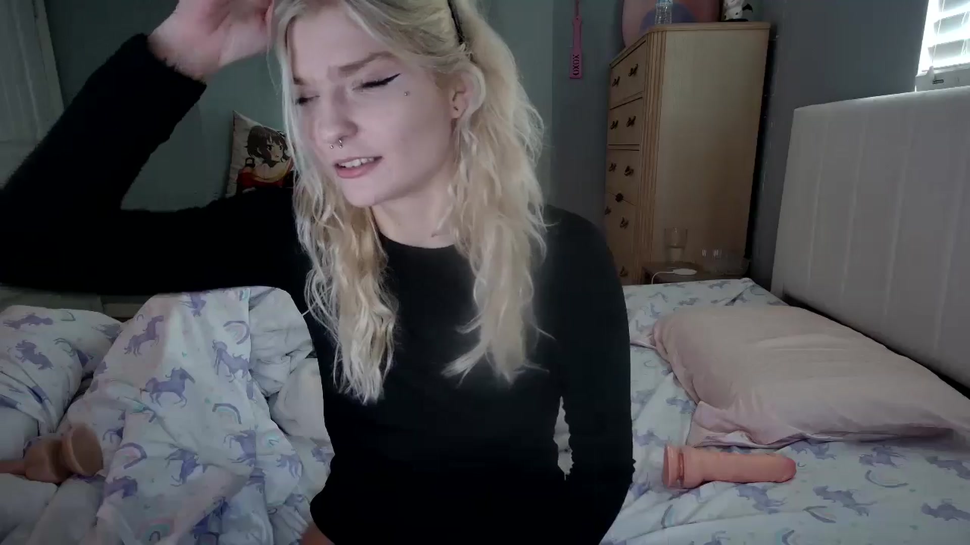 Gallery image thumbnail from DuckChan0's myfreecams stream on, 08/21/2024, 13:52 image 10 of 20