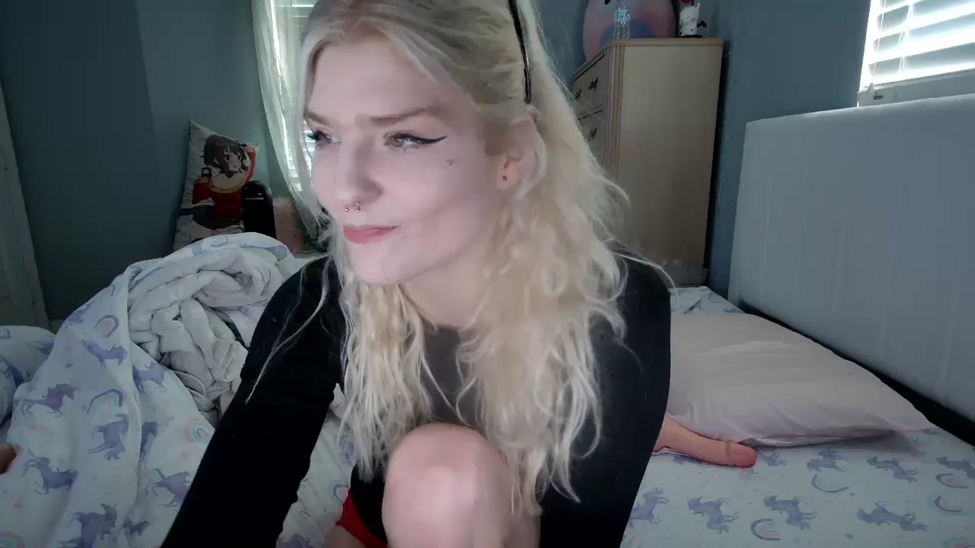 Gallery image thumbnail from DuckChan0's myfreecams stream on, 08/21/2024, 13:52 image 9 of 20