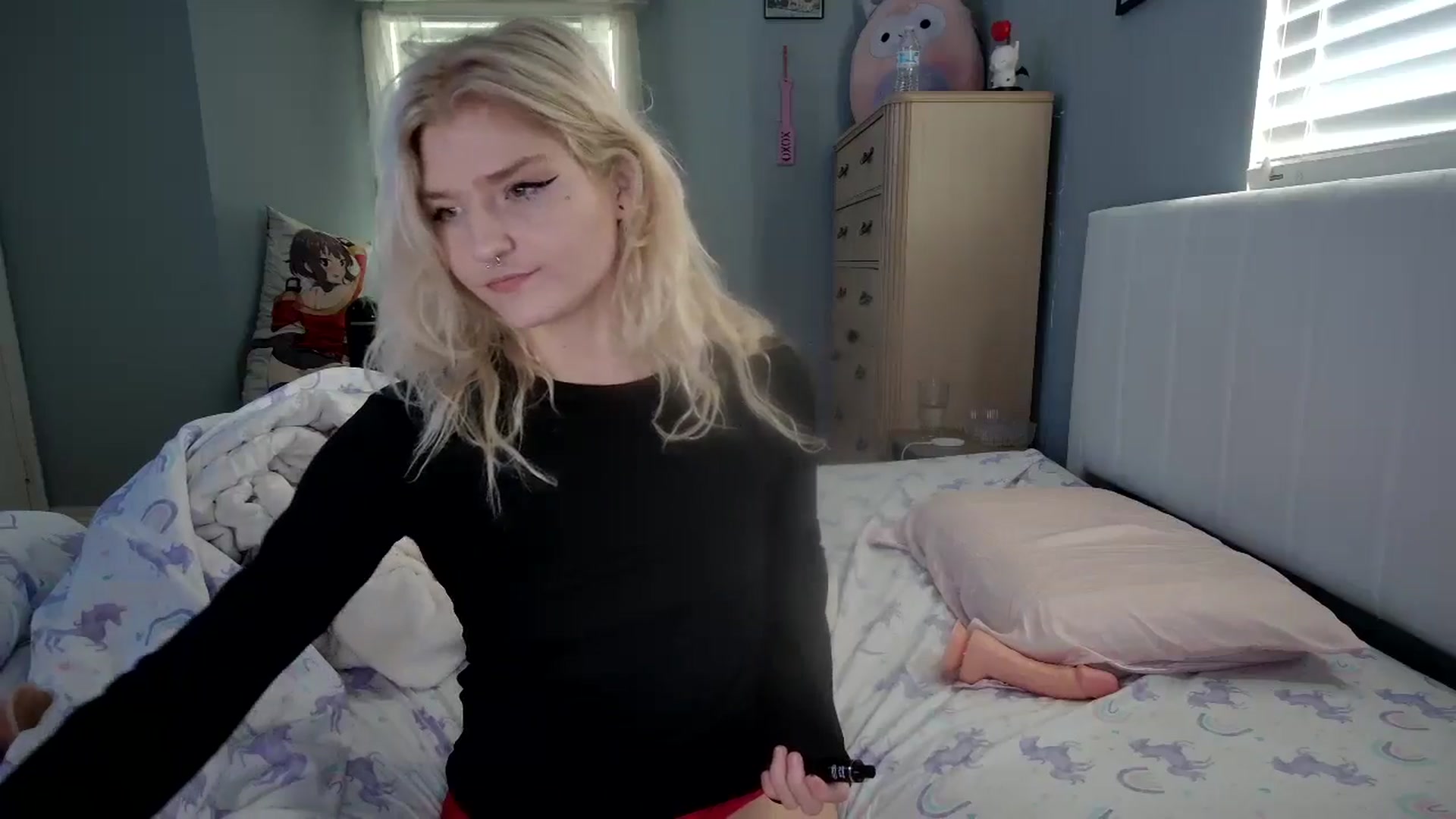Gallery image thumbnail from DuckChan0's myfreecams stream on, 08/21/2024, 13:52 image 4 of 20