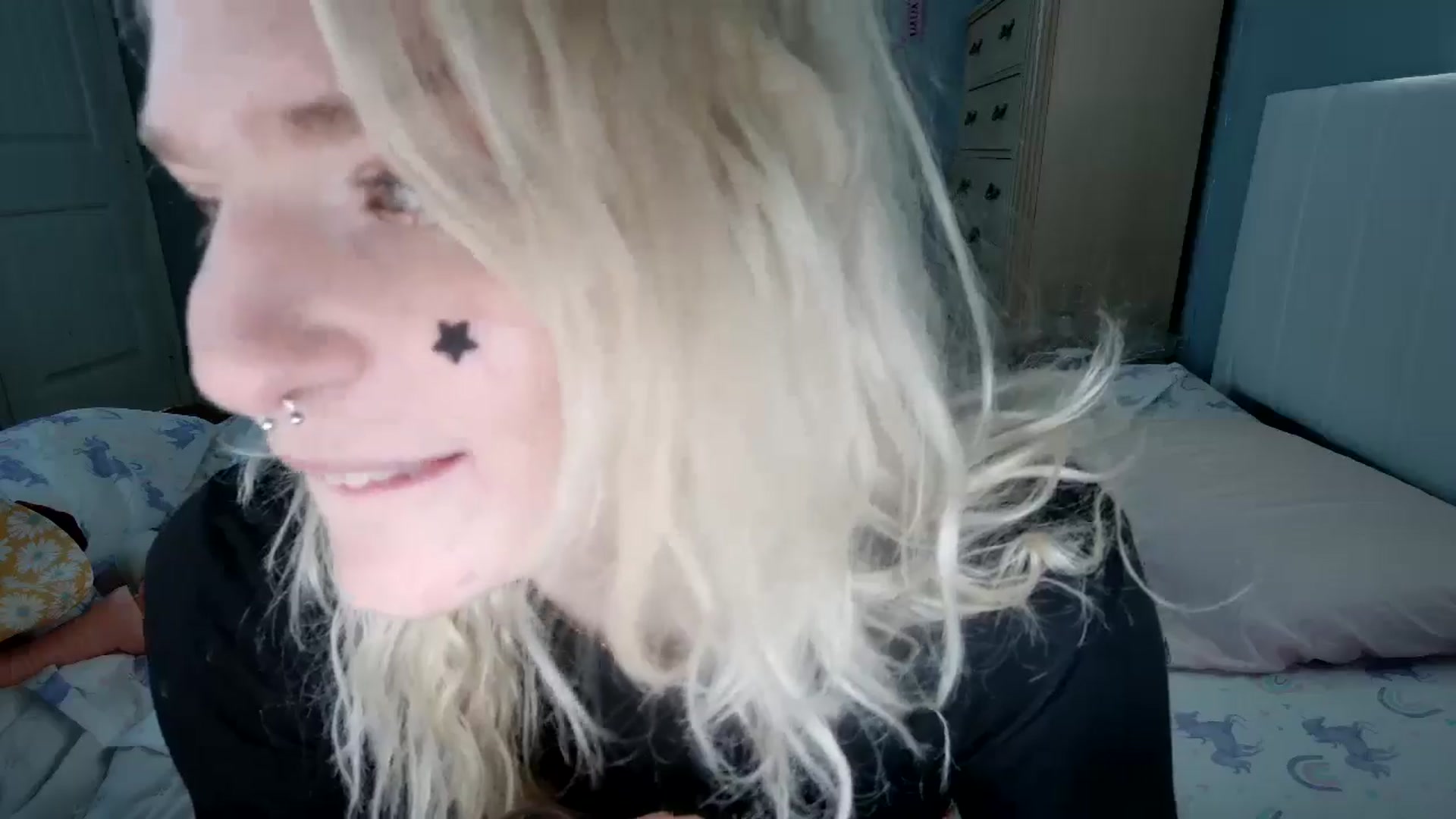 Gallery image thumbnail from DuckChan0's myfreecams stream on, 08/21/2024, 15:08 image 19 of 20
