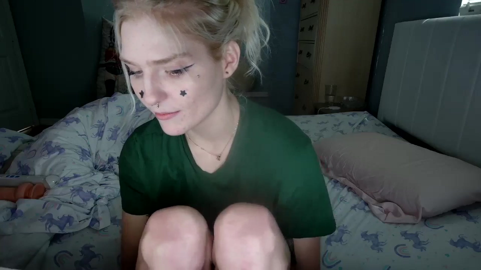 Gallery image thumbnail from DuckChan0's myfreecams stream on, 08/21/2024, 17:41 image 9 of 20