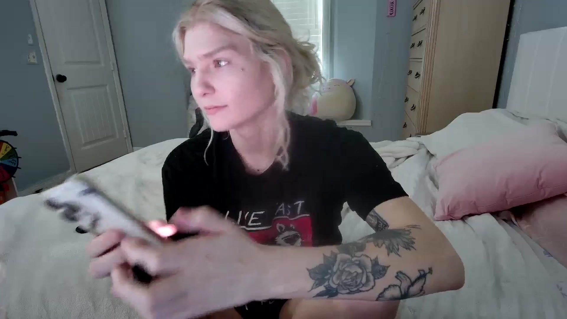 Gallery image thumbnail from DuckChan0's myfreecams stream on, 08/22/2024, 14:49 image 2 of 20
