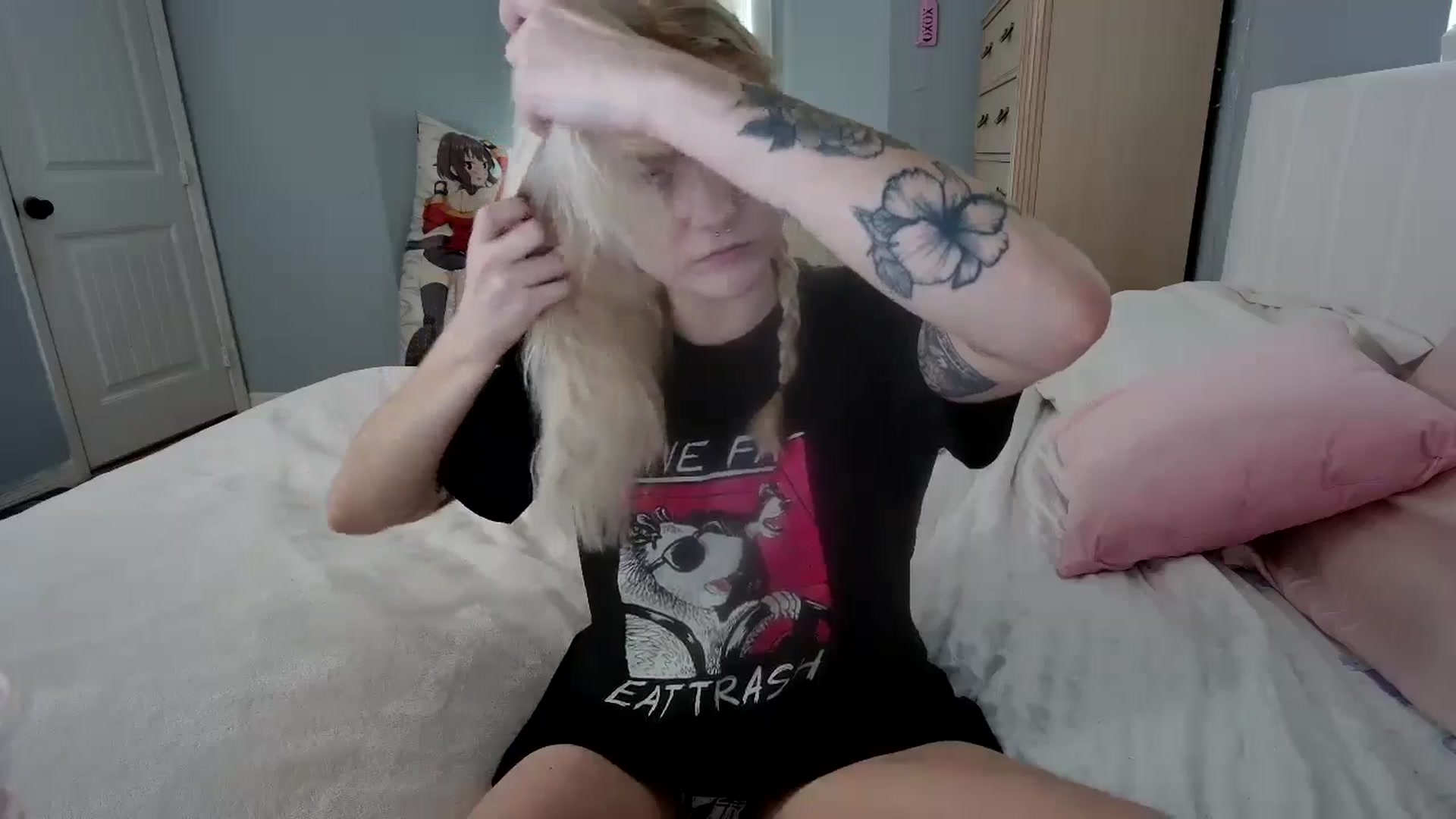 Gallery image thumbnail from DuckChan0's myfreecams stream on, 08/22/2024, 14:49 image 13 of 20