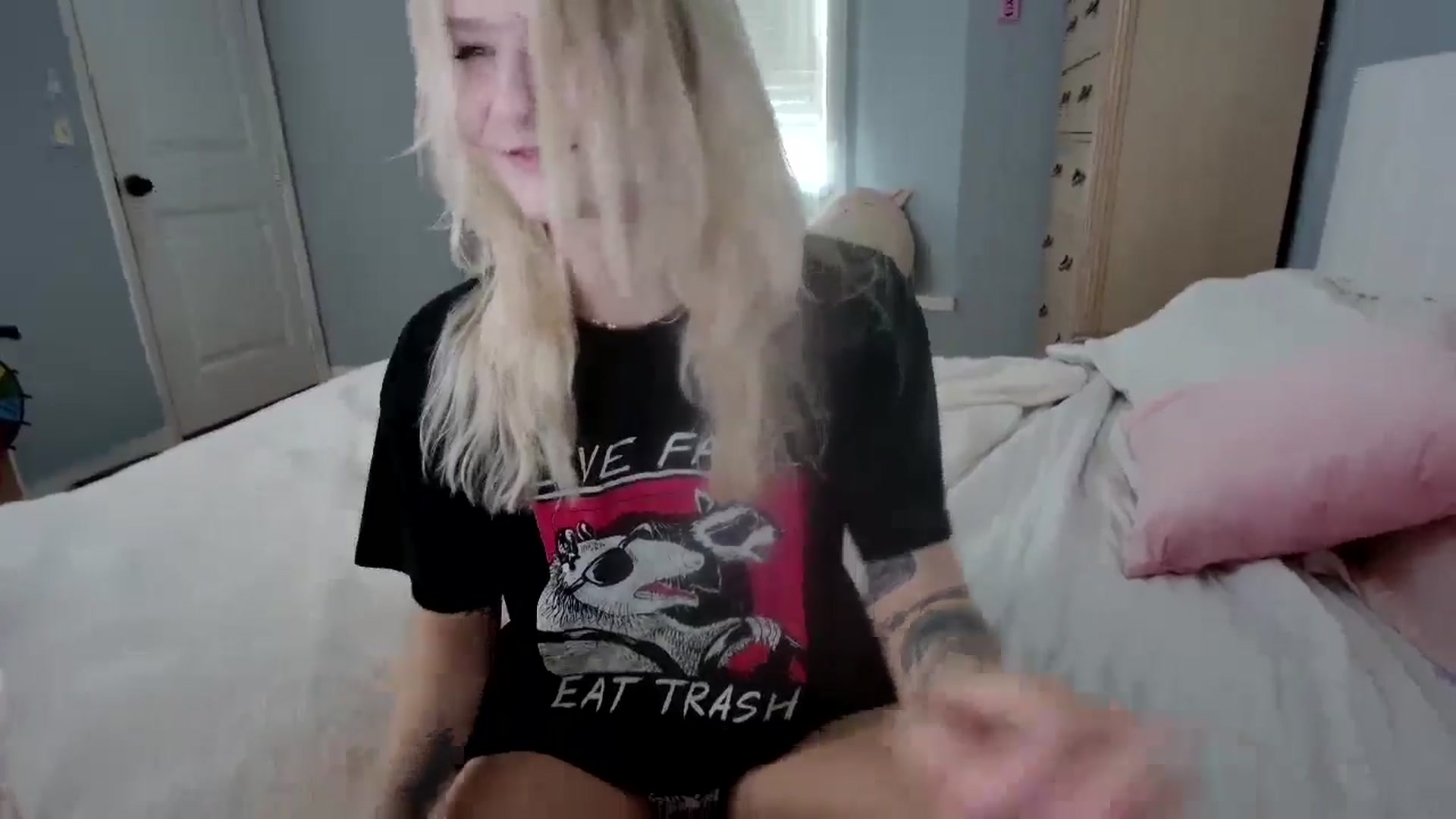 Gallery image thumbnail from DuckChan0's myfreecams stream on, 08/22/2024, 14:49 image 10 of 20