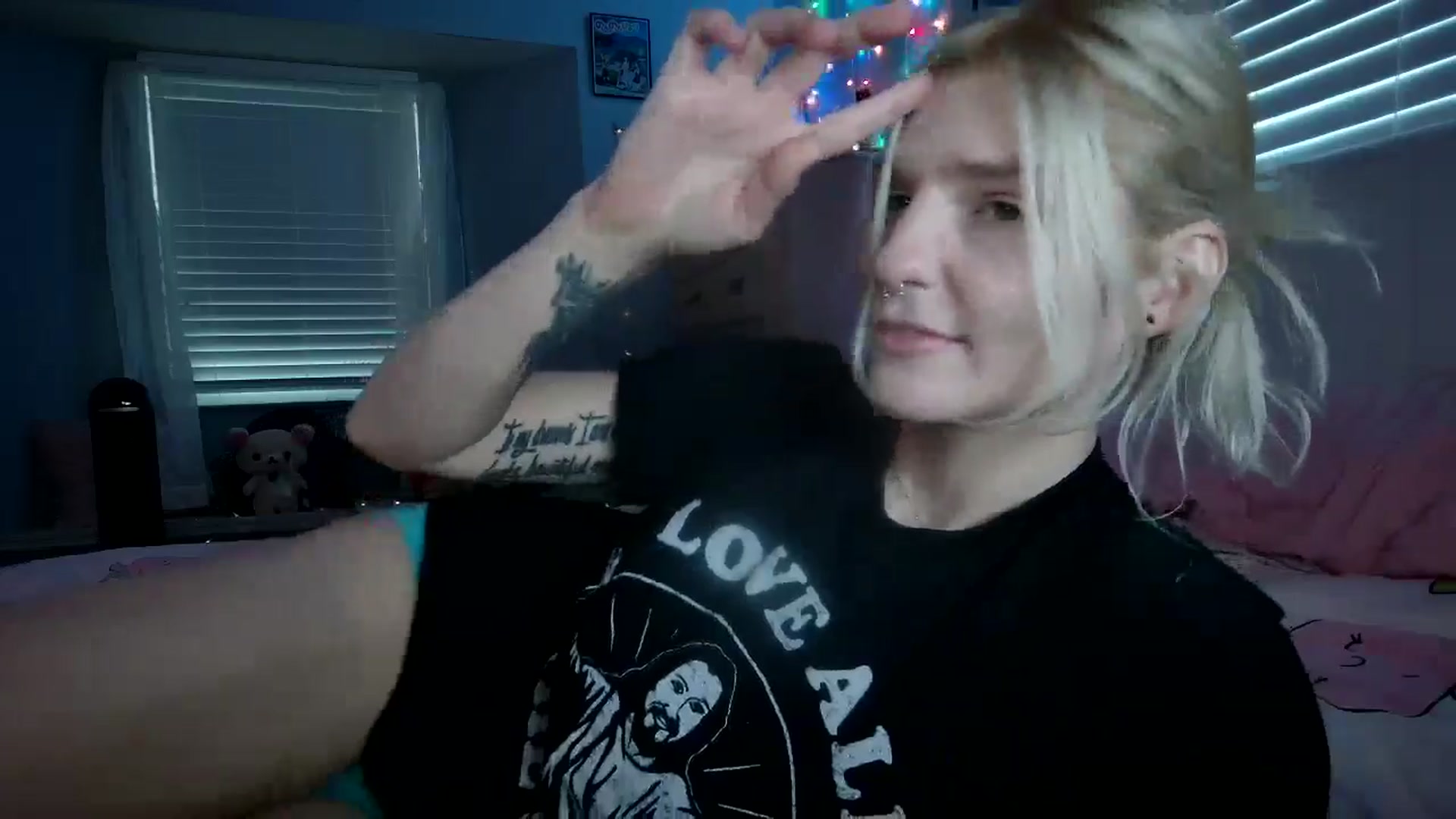 Gallery image thumbnail from DuckChan0's myfreecams stream on, 08/25/2024, 23:12 image 20 of 20