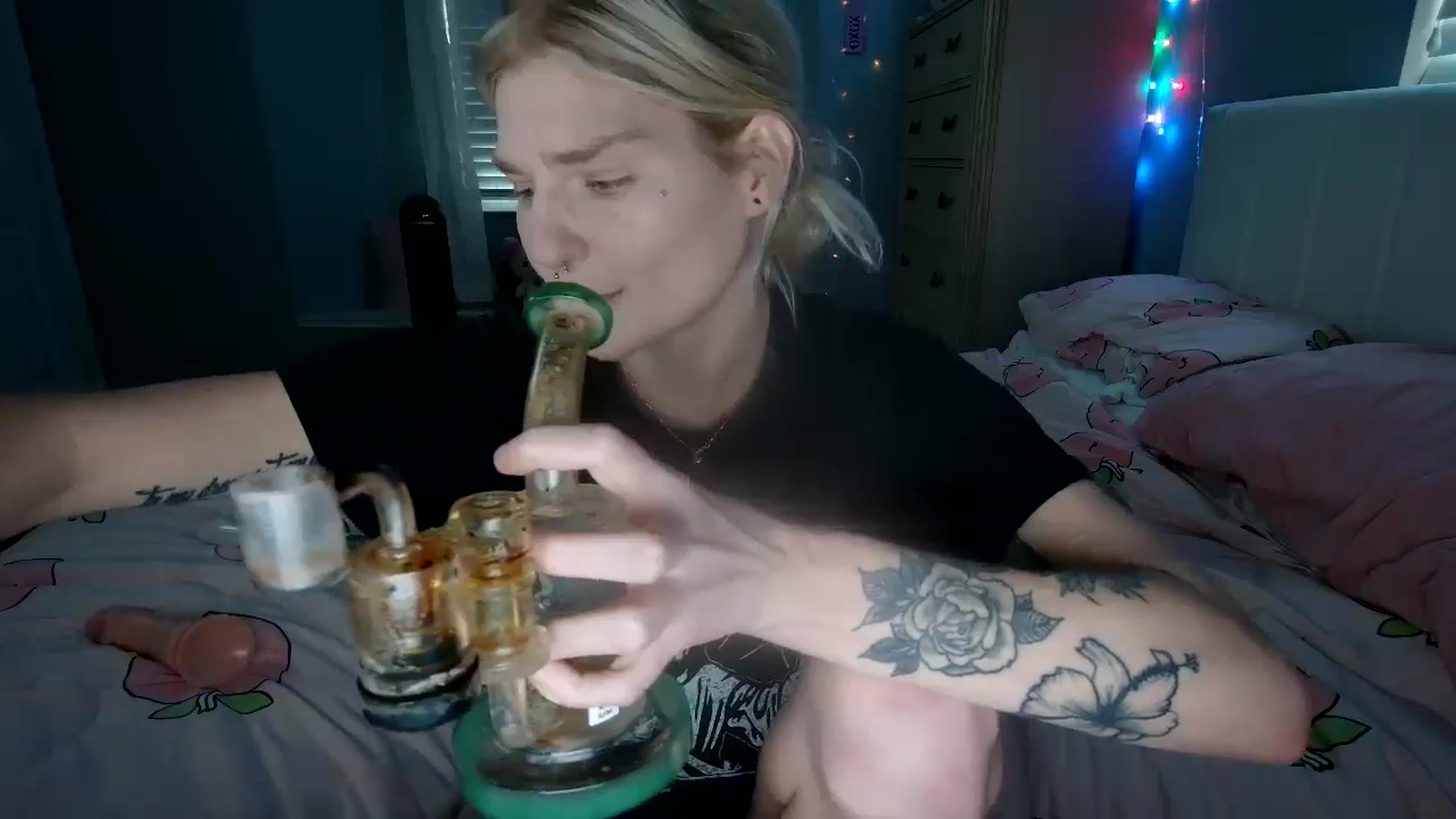 Gallery image thumbnail from DuckChan0's myfreecams stream on, 08/25/2024, 23:12 image 9 of 20
