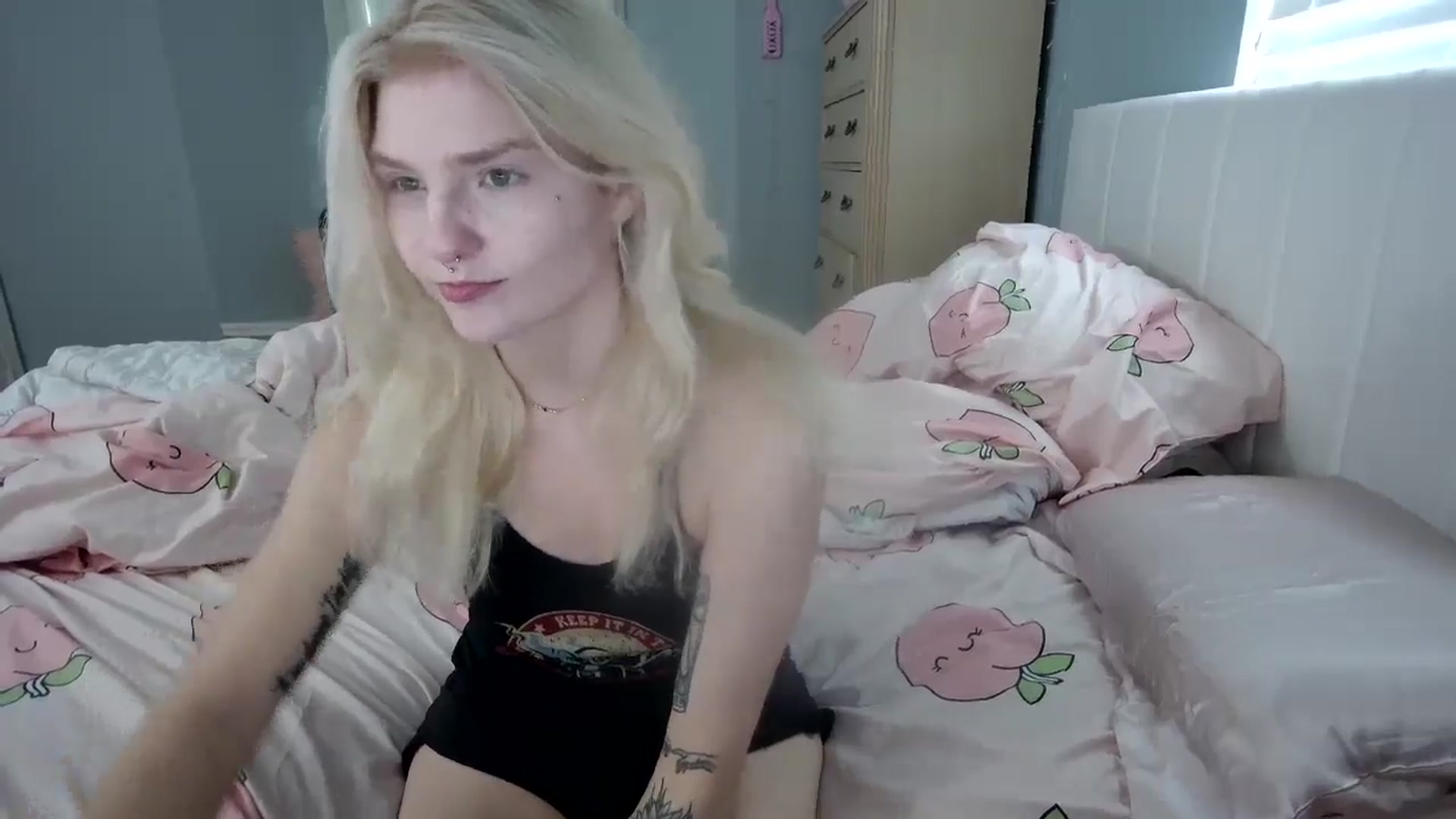 Gallery image thumbnail from DuckChan0's myfreecams stream on, 08/26/2024, 14:06 image 9 of 20