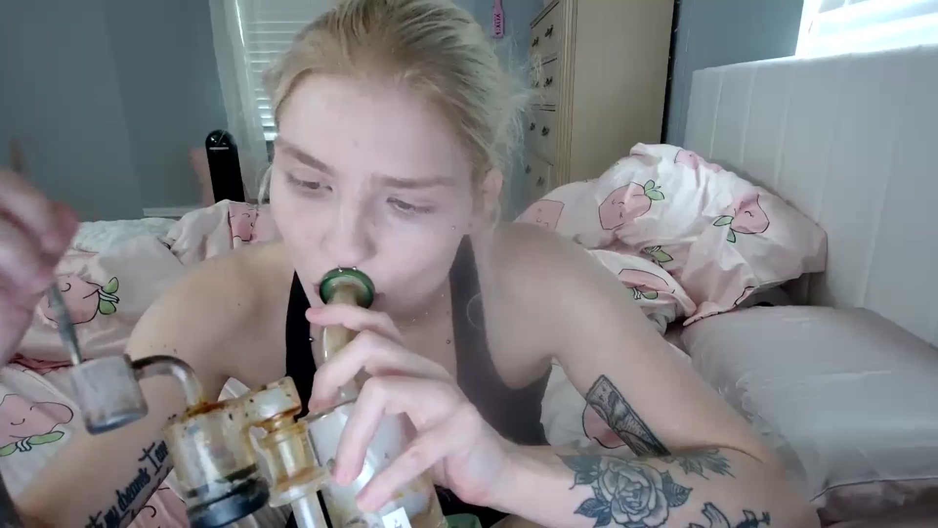 Gallery image thumbnail from DuckChan0's myfreecams stream on, 08/26/2024, 14:06 image 8 of 20