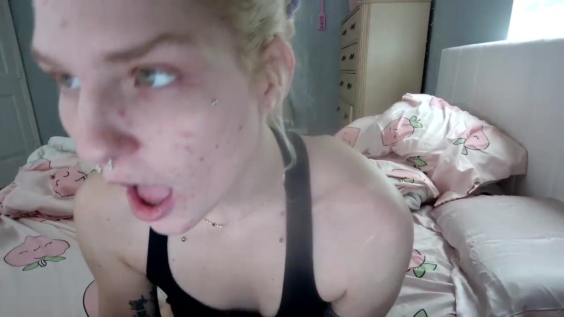 Gallery image thumbnail from DuckChan0's myfreecams stream on, 08/26/2024, 14:06 image 2 of 20