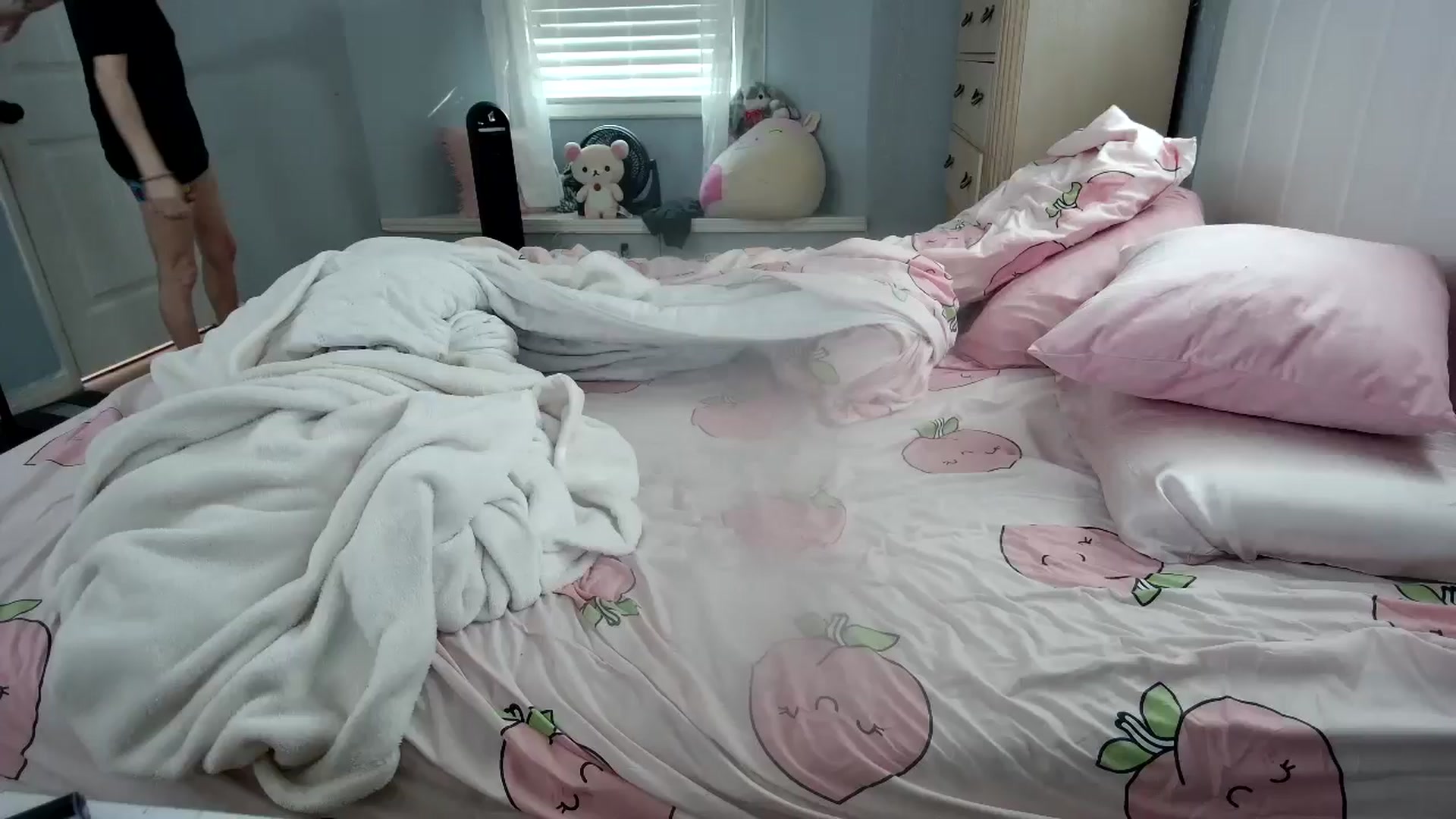 Gallery image thumbnail from DuckChan0's myfreecams stream on, 08/27/2024, 14:09 image 1 of 20