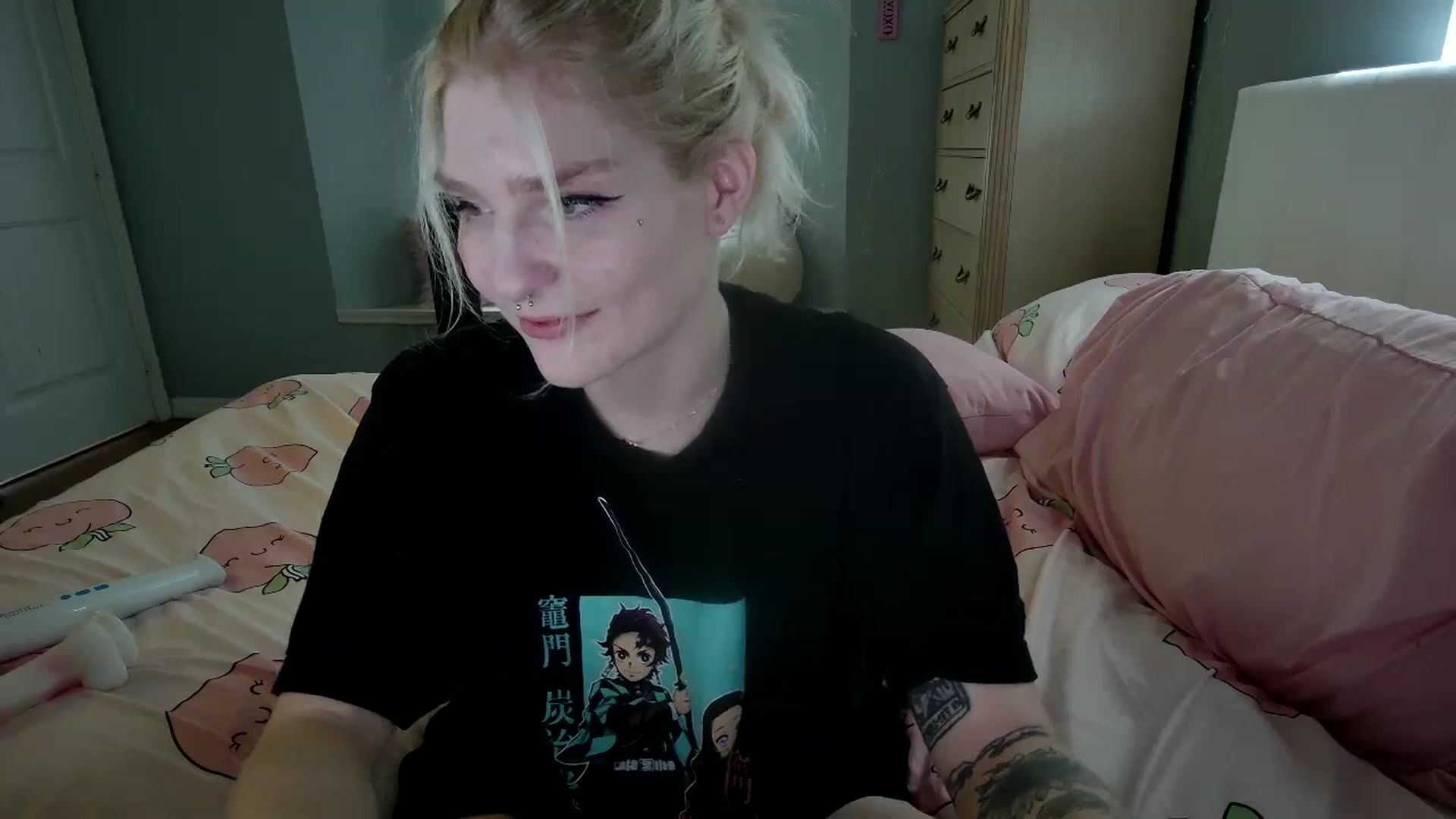 Gallery image thumbnail from DuckChan0's myfreecams stream on, 08/28/2024, 16:58 image 16 of 20