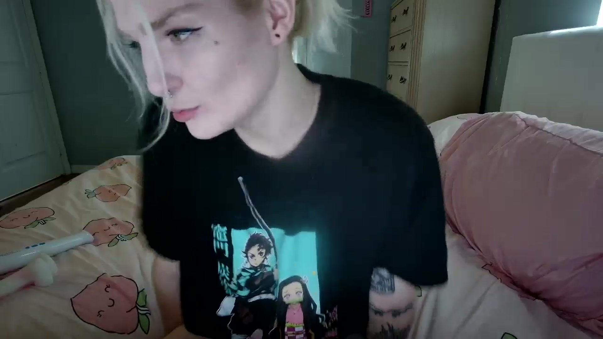 Gallery image thumbnail from DuckChan0's myfreecams stream on, 08/28/2024, 16:58 image 10 of 20