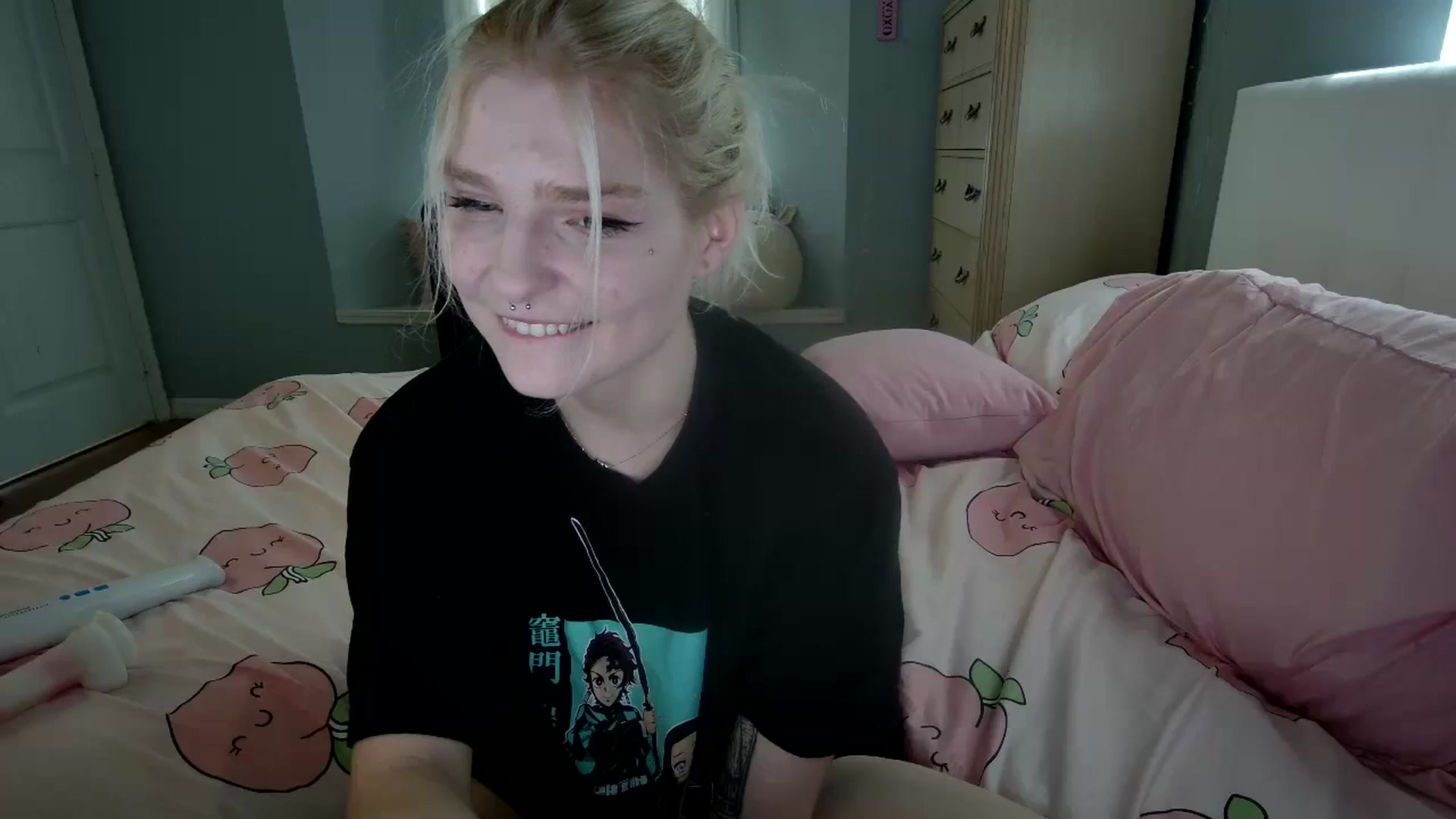 Gallery image thumbnail from DuckChan0's myfreecams stream on, 08/28/2024, 16:58 image 12 of 20