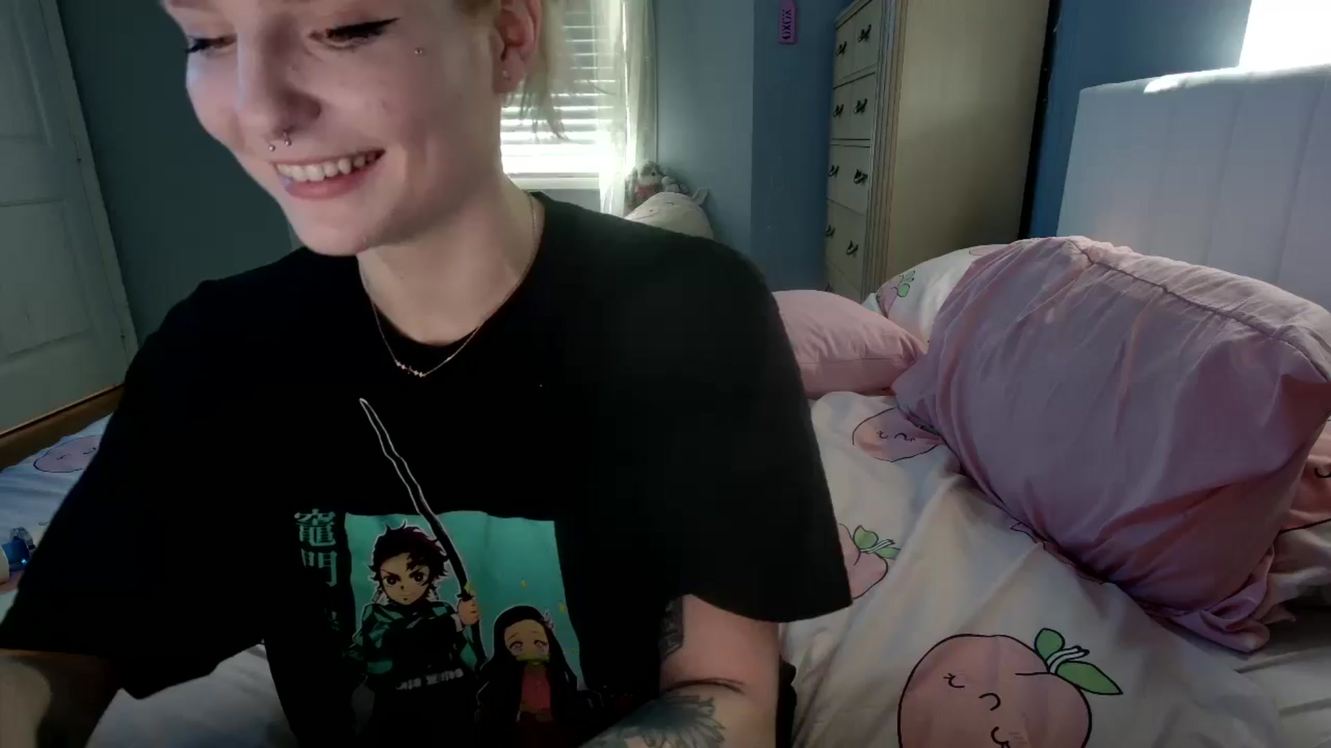 Gallery image thumbnail from DuckChan0's myfreecams stream on, 08/28/2024, 16:58 image 1 of 20