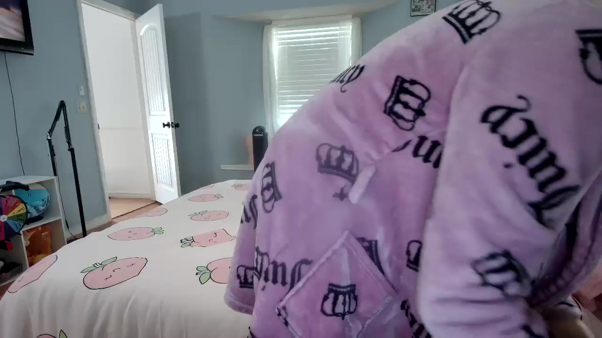 Gallery image thumbnail from DuckChan0's myfreecams stream on, 08/29/2024, 14:09 image 1 of 20