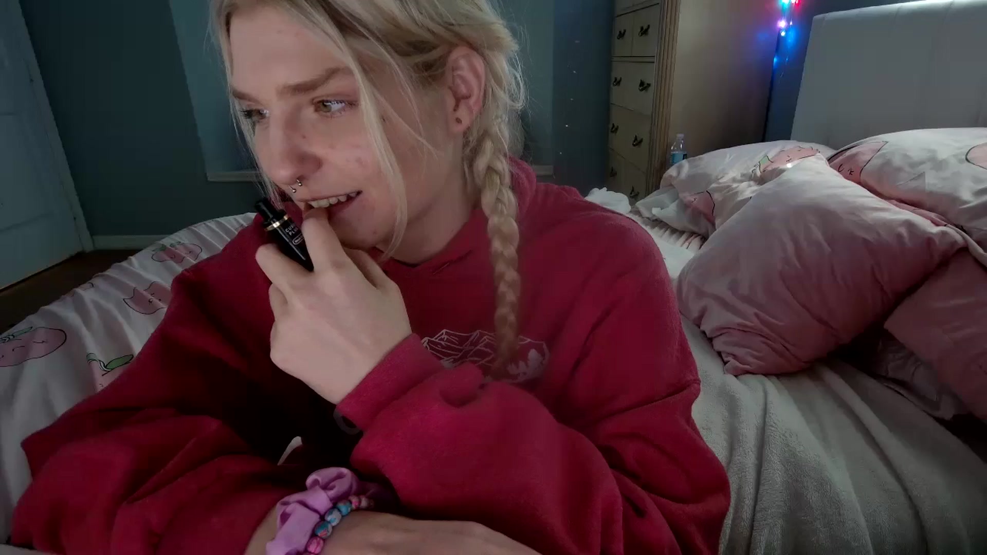 Gallery image thumbnail from DuckChan0's myfreecams stream on, 08/29/2024, 15:58 image 4 of 20