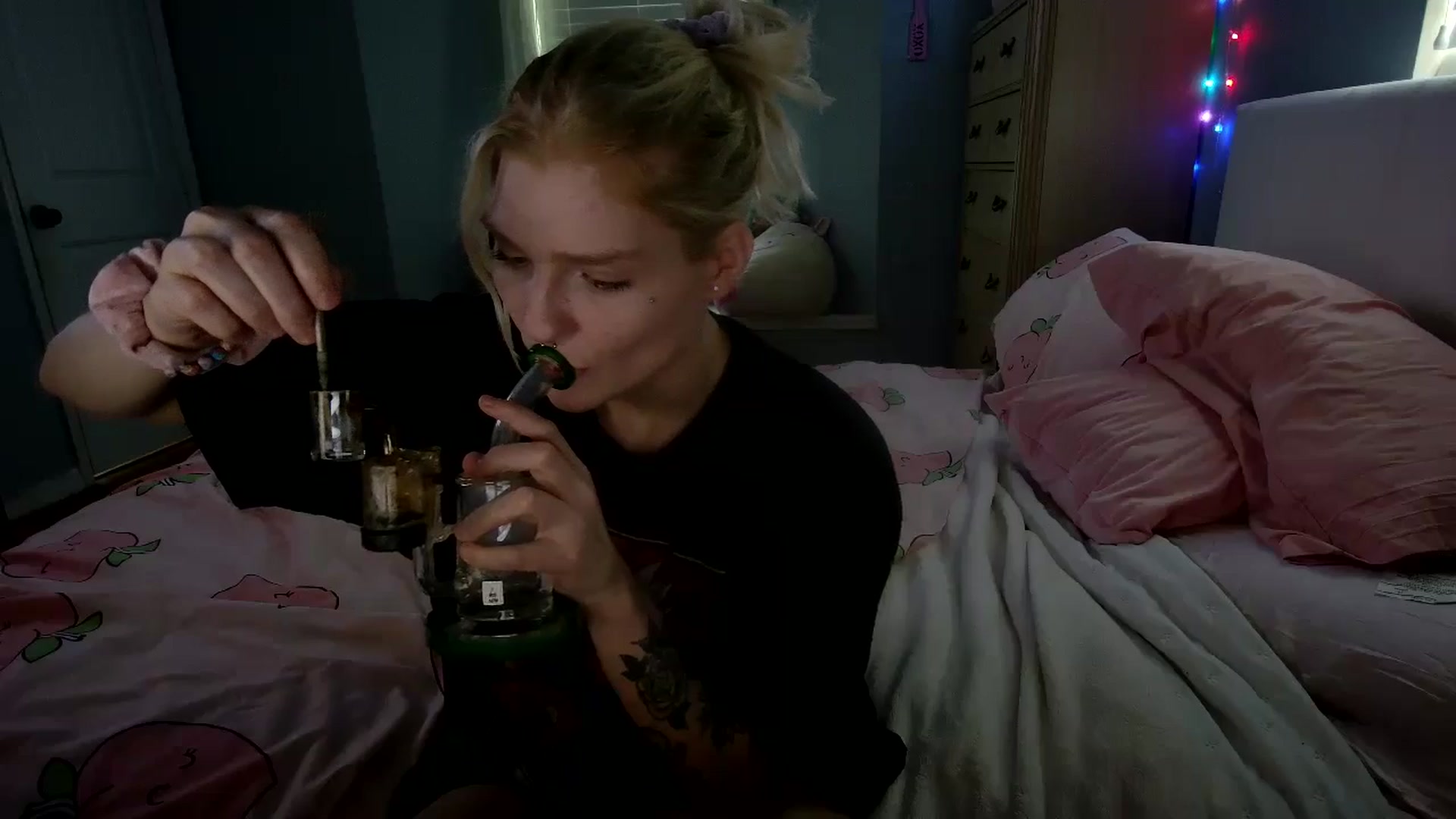 Gallery image thumbnail from DuckChan0's myfreecams stream on, 08/30/2024, 19:06 image 3 of 20