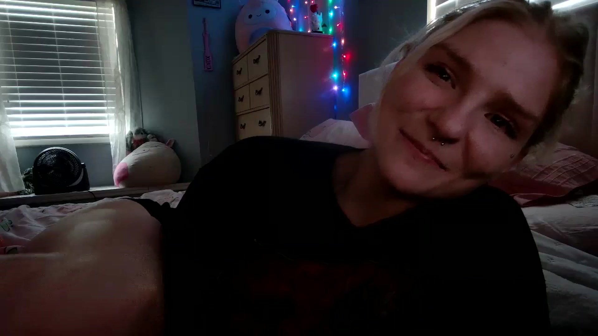 Gallery image thumbnail from DuckChan0's myfreecams stream on, 08/30/2024, 19:06 image 8 of 20