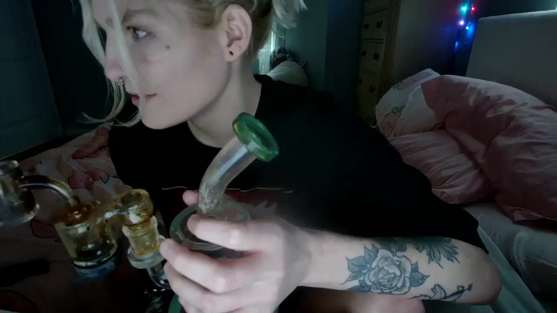 Gallery image thumbnail from DuckChan0's myfreecams stream on, 08/30/2024, 19:06 image 16 of 20