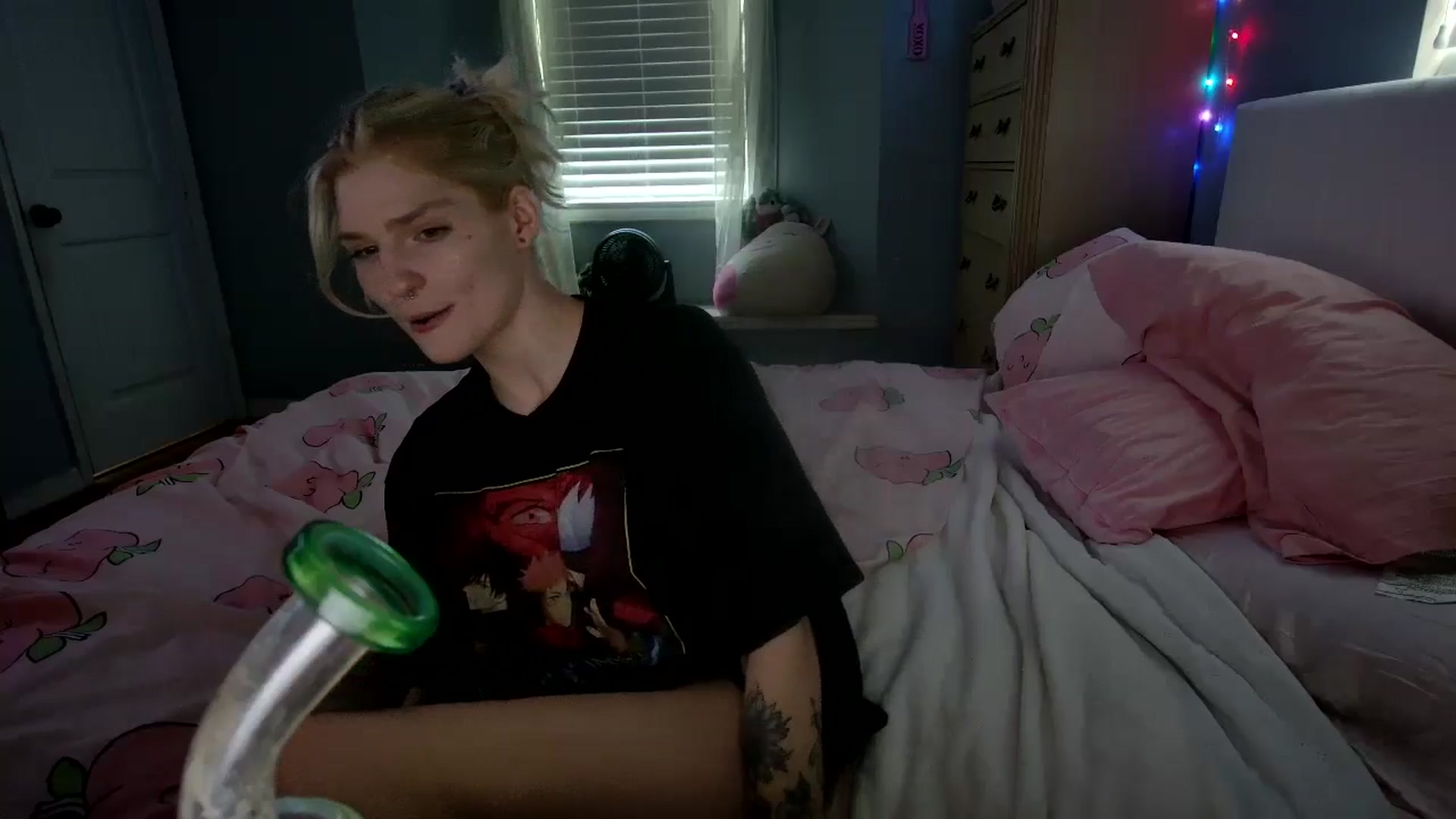 Gallery image thumbnail from DuckChan0's myfreecams stream on, 08/30/2024, 19:06 image 2 of 20