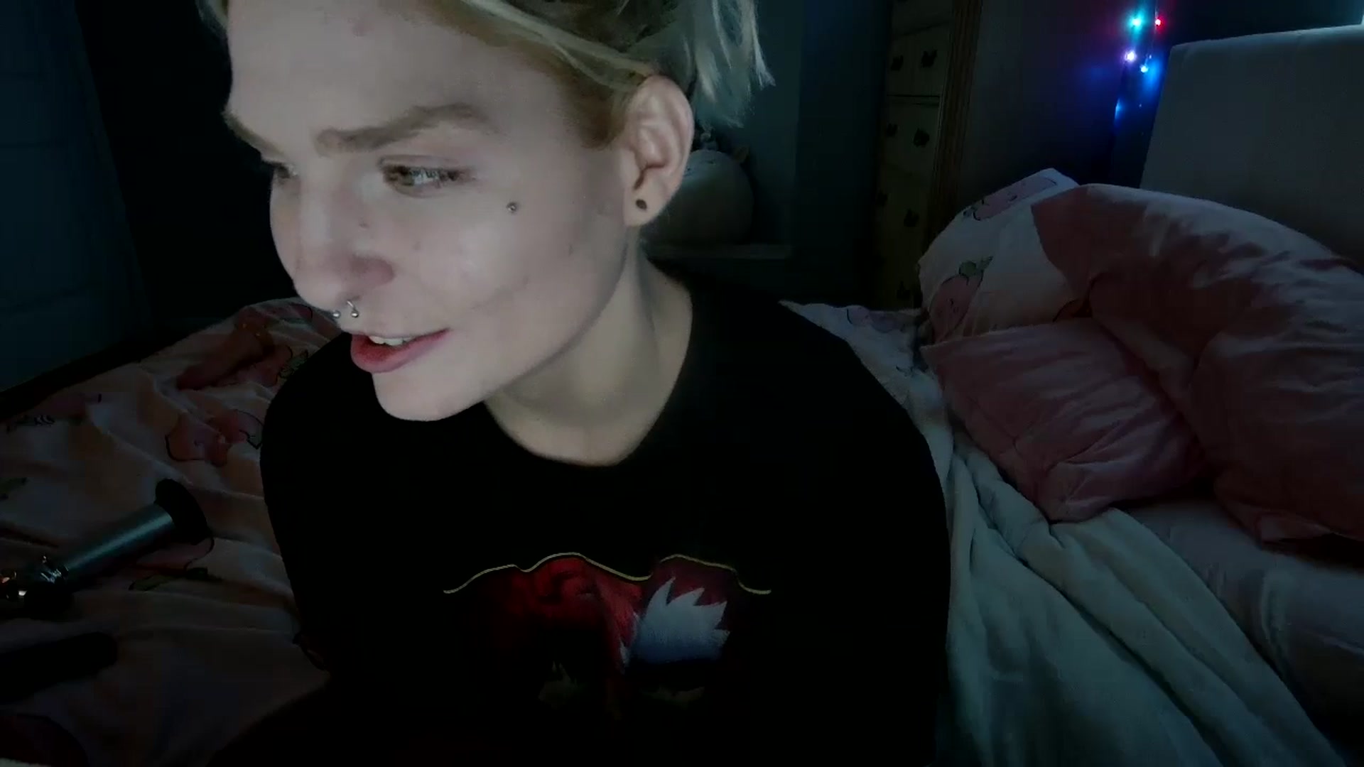 Gallery image thumbnail from DuckChan0's myfreecams stream on, 08/30/2024, 19:06 image 20 of 20