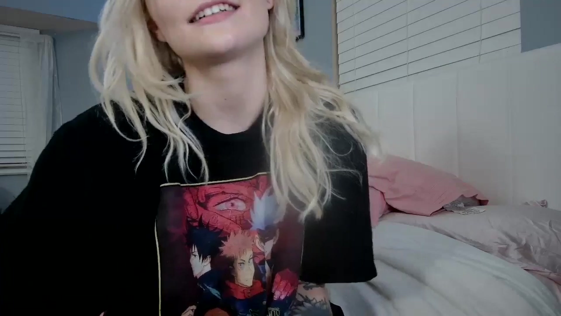 Gallery image thumbnail from DuckChan0's myfreecams stream on, 08/31/2024, 01:03 image 16 of 20