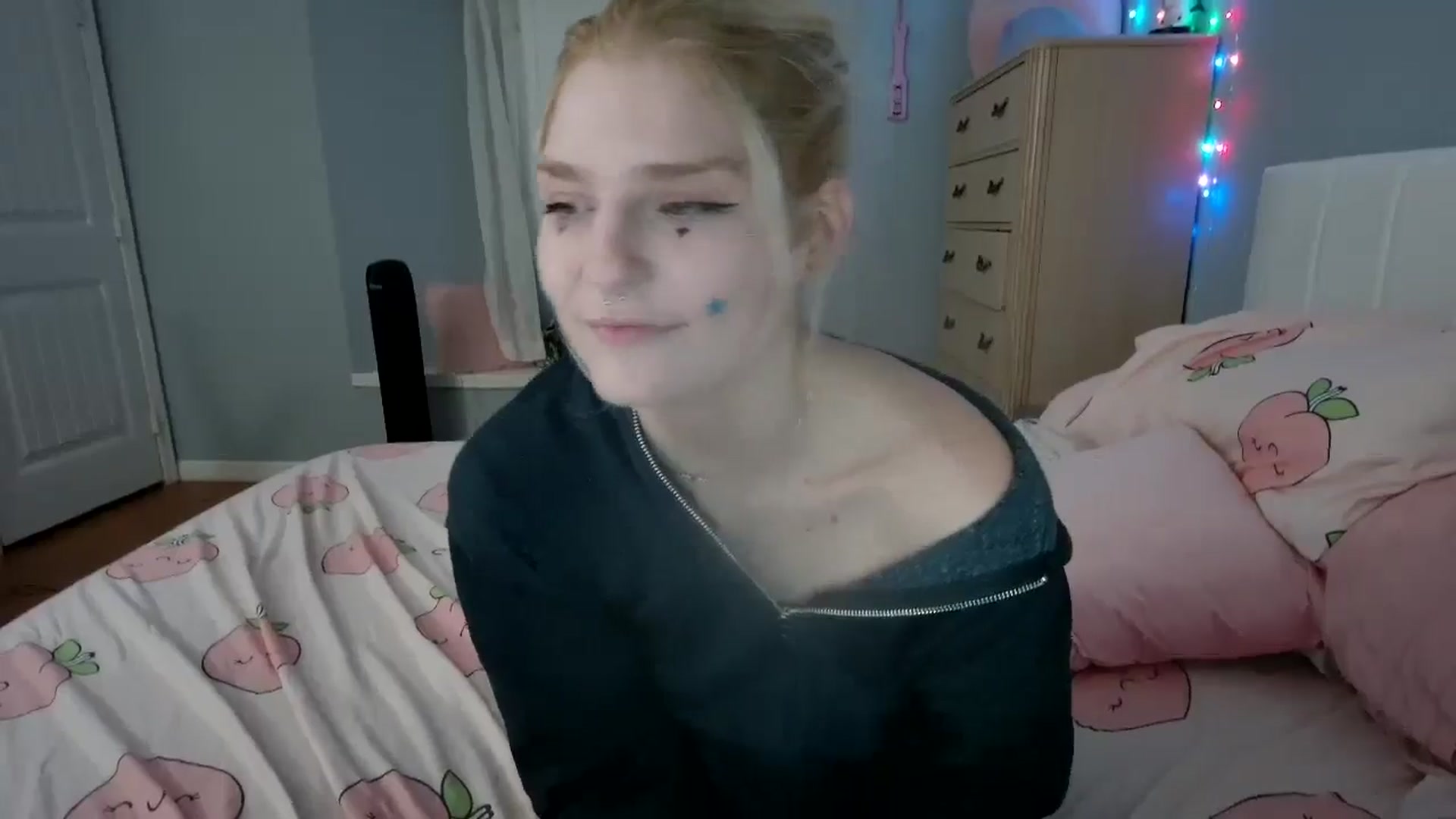 Gallery image thumbnail from DuckChan0's myfreecams stream on, 09/02/2024, 24:12 image 16 of 20