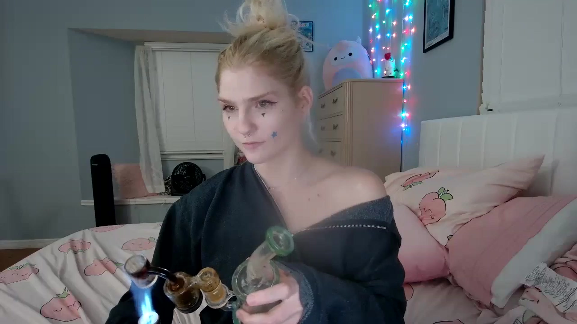 Gallery image thumbnail from DuckChan0's myfreecams stream on, 09/02/2024, 24:12 image 11 of 20