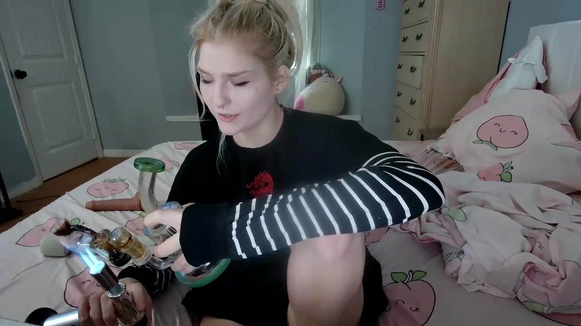 Gallery image thumbnail from DuckChan0's myfreecams stream on, 09/03/2024, 19:02 image 11 of 20