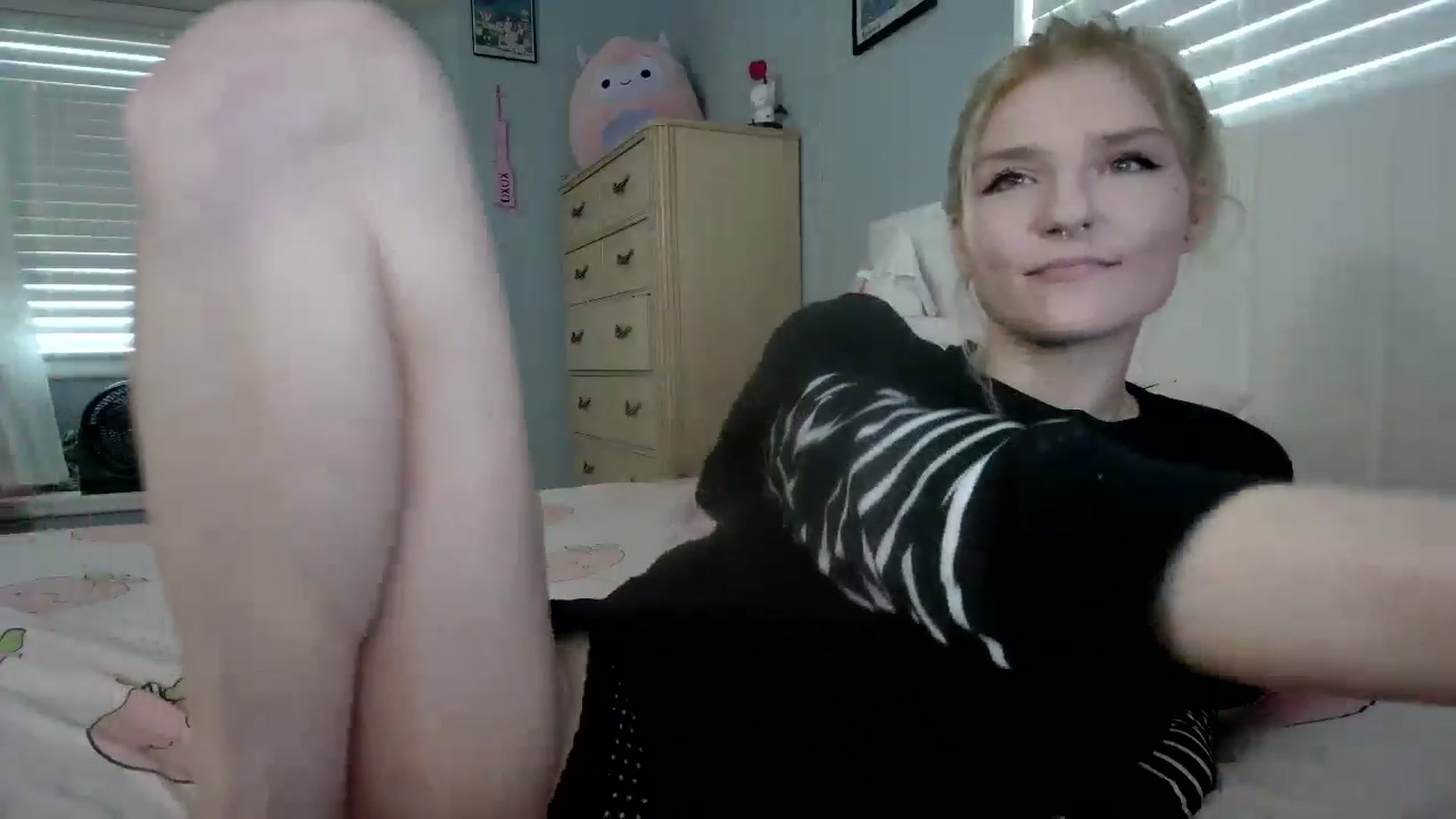 Gallery image thumbnail from DuckChan0's myfreecams stream on, 09/03/2024, 19:02 image 13 of 20
