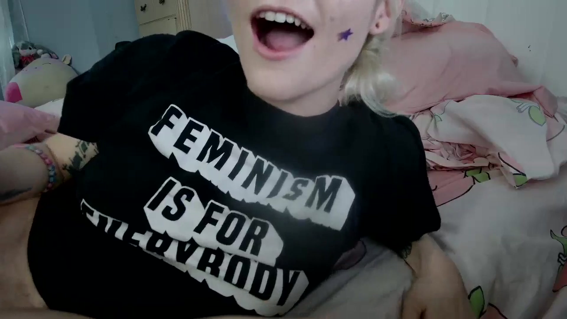 Gallery image thumbnail from DuckChan0's myfreecams stream on, 09/03/2024, 23:26 image 11 of 20