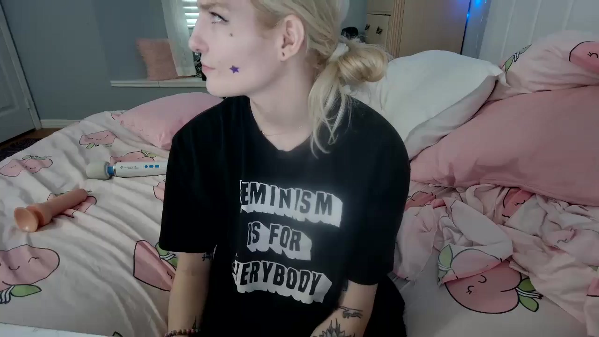 Gallery image thumbnail from DuckChan0's myfreecams stream on, 09/03/2024, 23:26 image 3 of 20