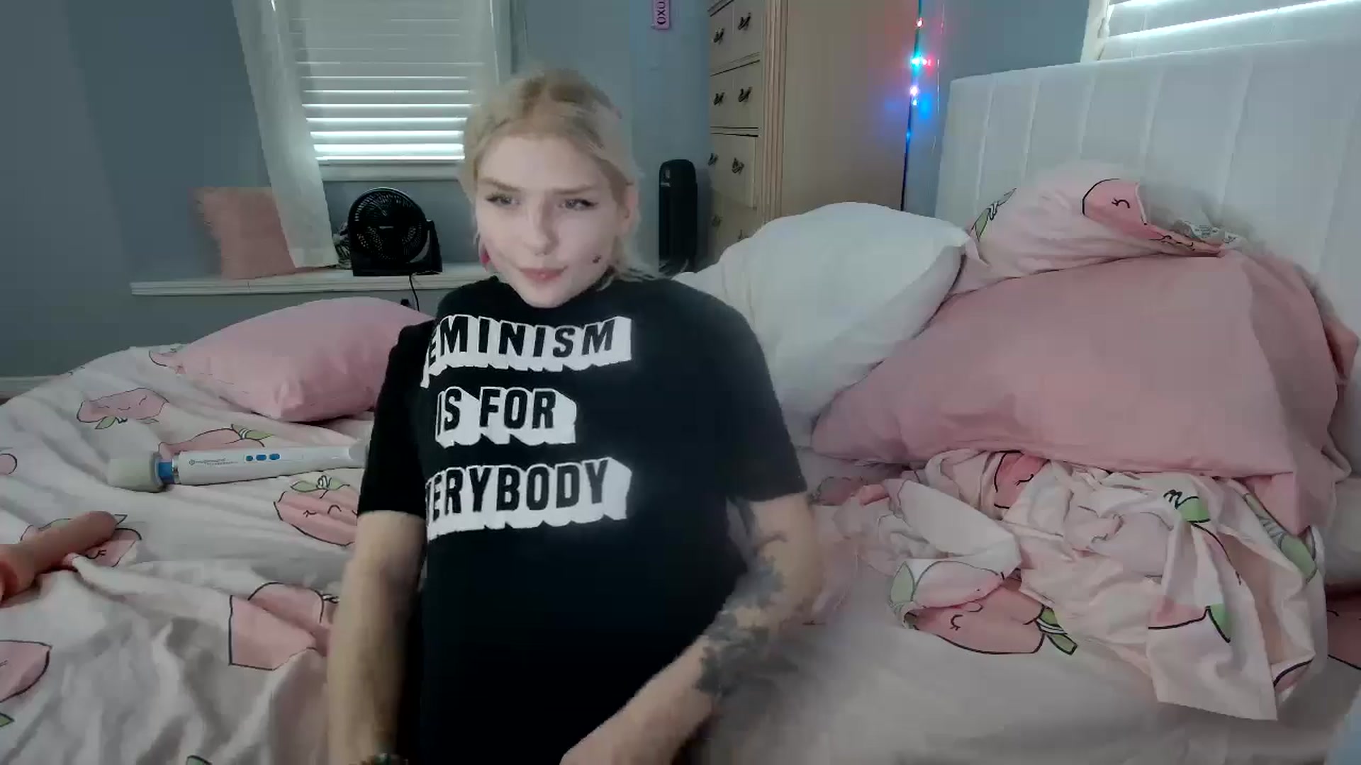 Gallery image thumbnail from DuckChan0's myfreecams stream on, 09/03/2024, 23:26 image 2 of 20