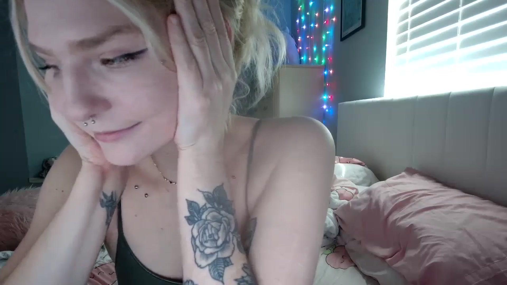 Gallery image thumbnail from DuckChan0's myfreecams stream on, 09/05/2024, 15:54 image 19 of 20